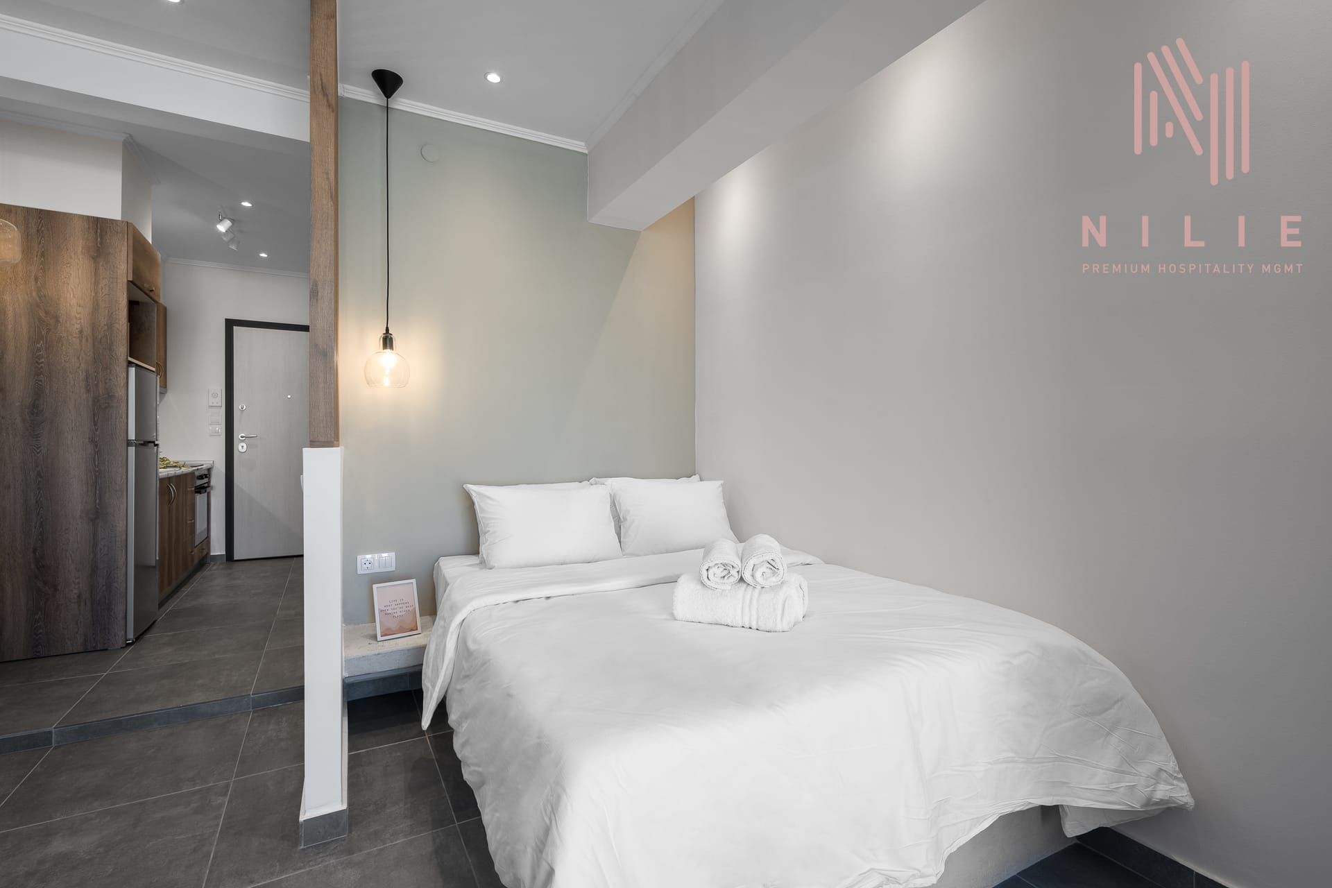 V1 | Penthouse Studio with Balcony 26m² #3 | Vakxou 1
