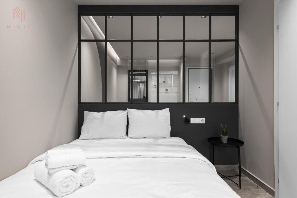 NILIE PREMIUM HOSPITALITY MGMT - 7BA7 - 2