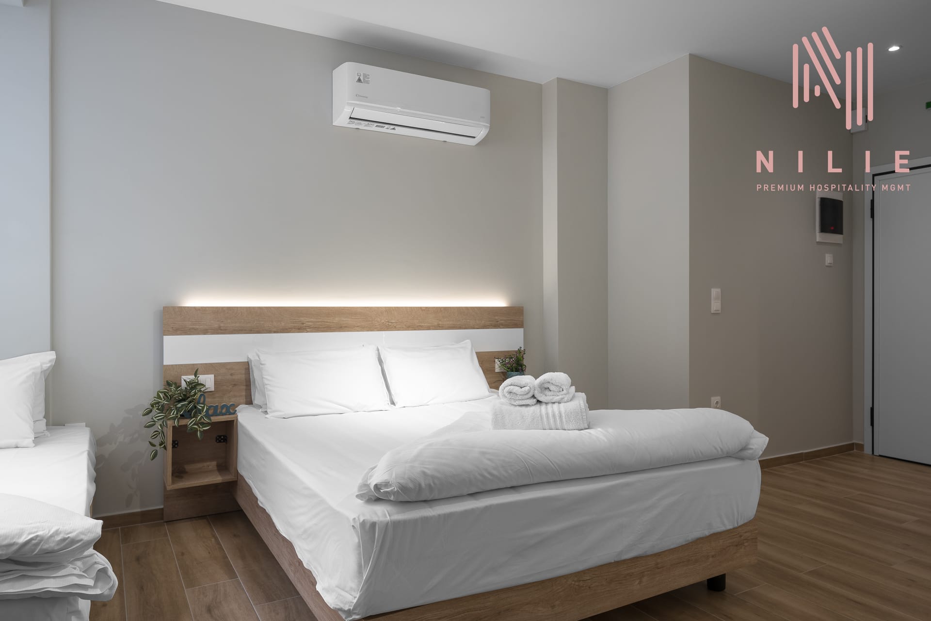 NILIE PREMIUM HOSPITALITY MGMT - ULTIM6 - 4