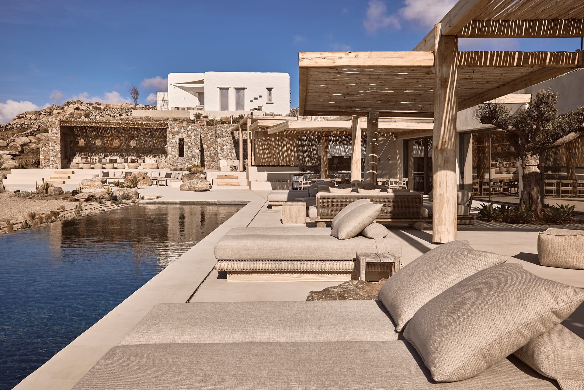 Mykonos Feelings - EQU - 13