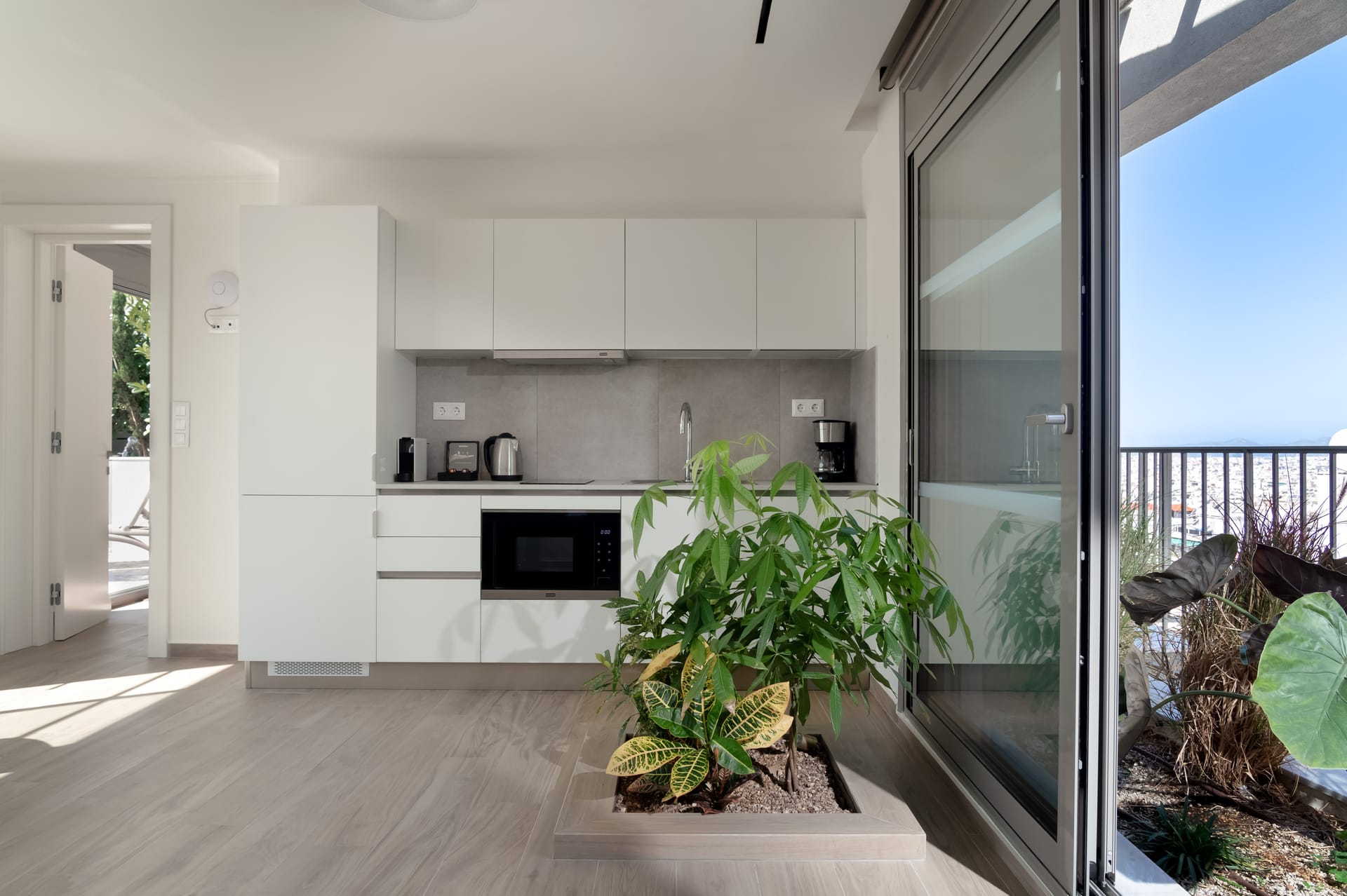 One Bedroom Rooftop Apartment with Terrace and Hot Tub