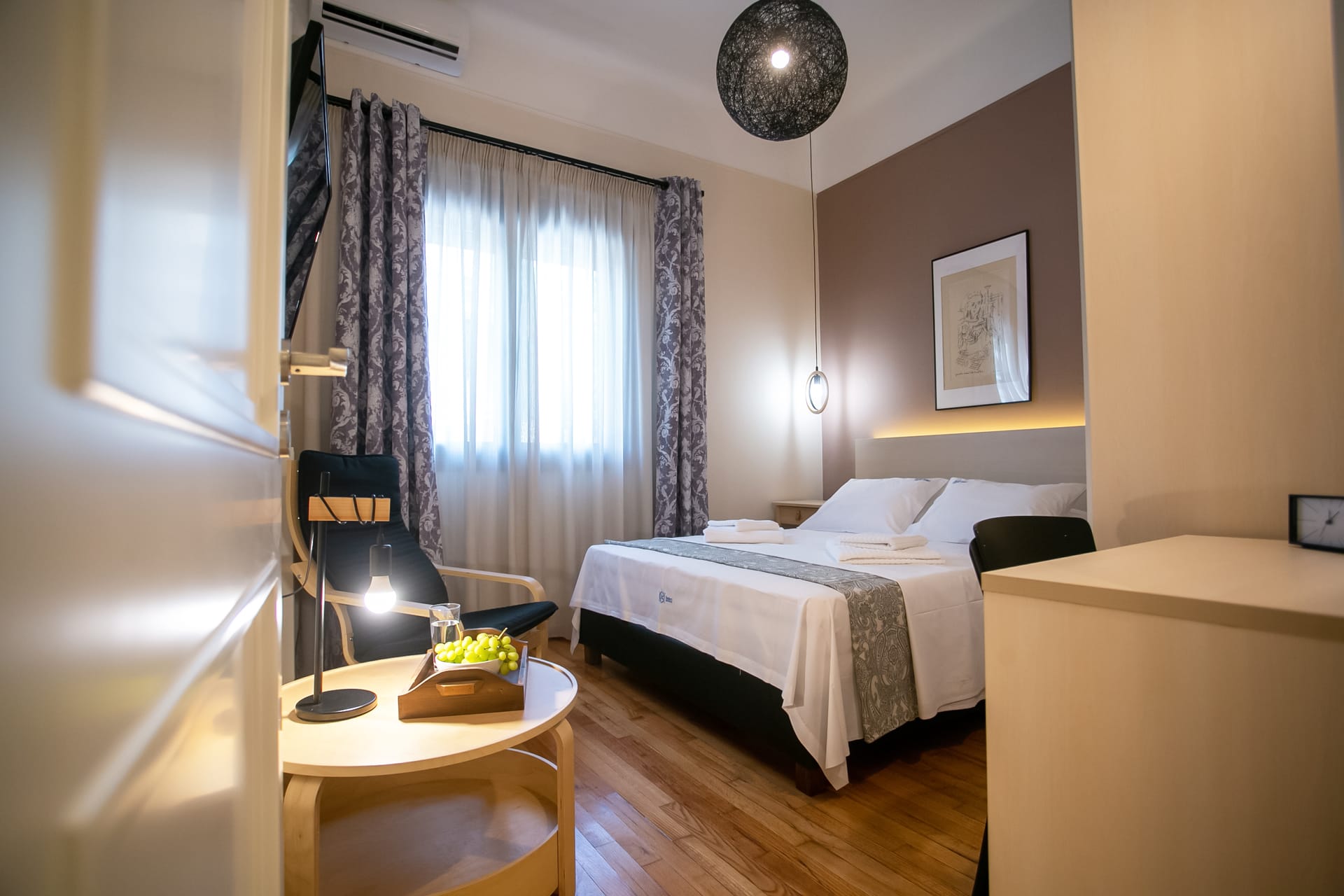 1 Bedroom | Melpomene Apartment with Acropolis view roof top | Herodion Theater