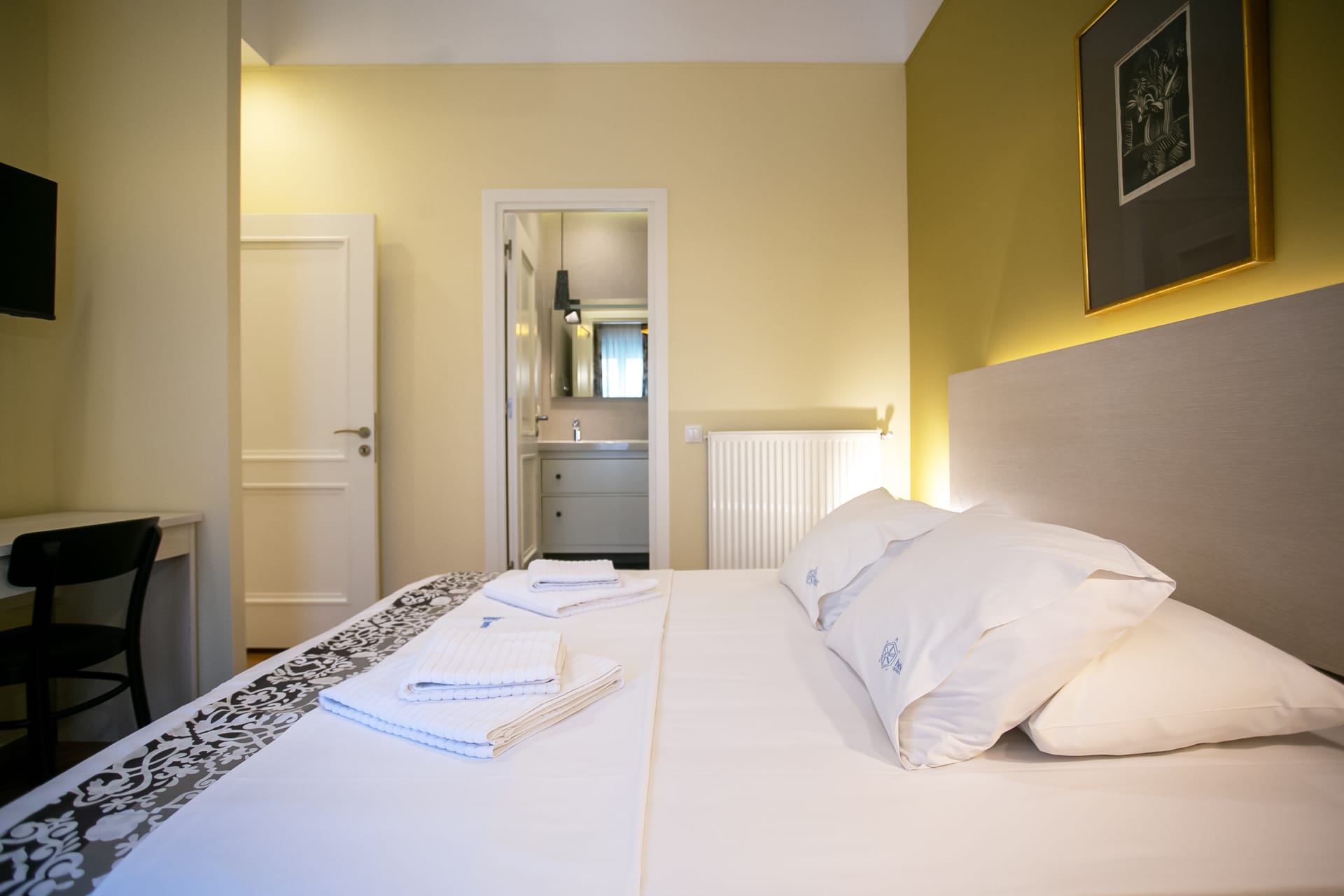 Heloni Apartments Athens - POLYMN - 2