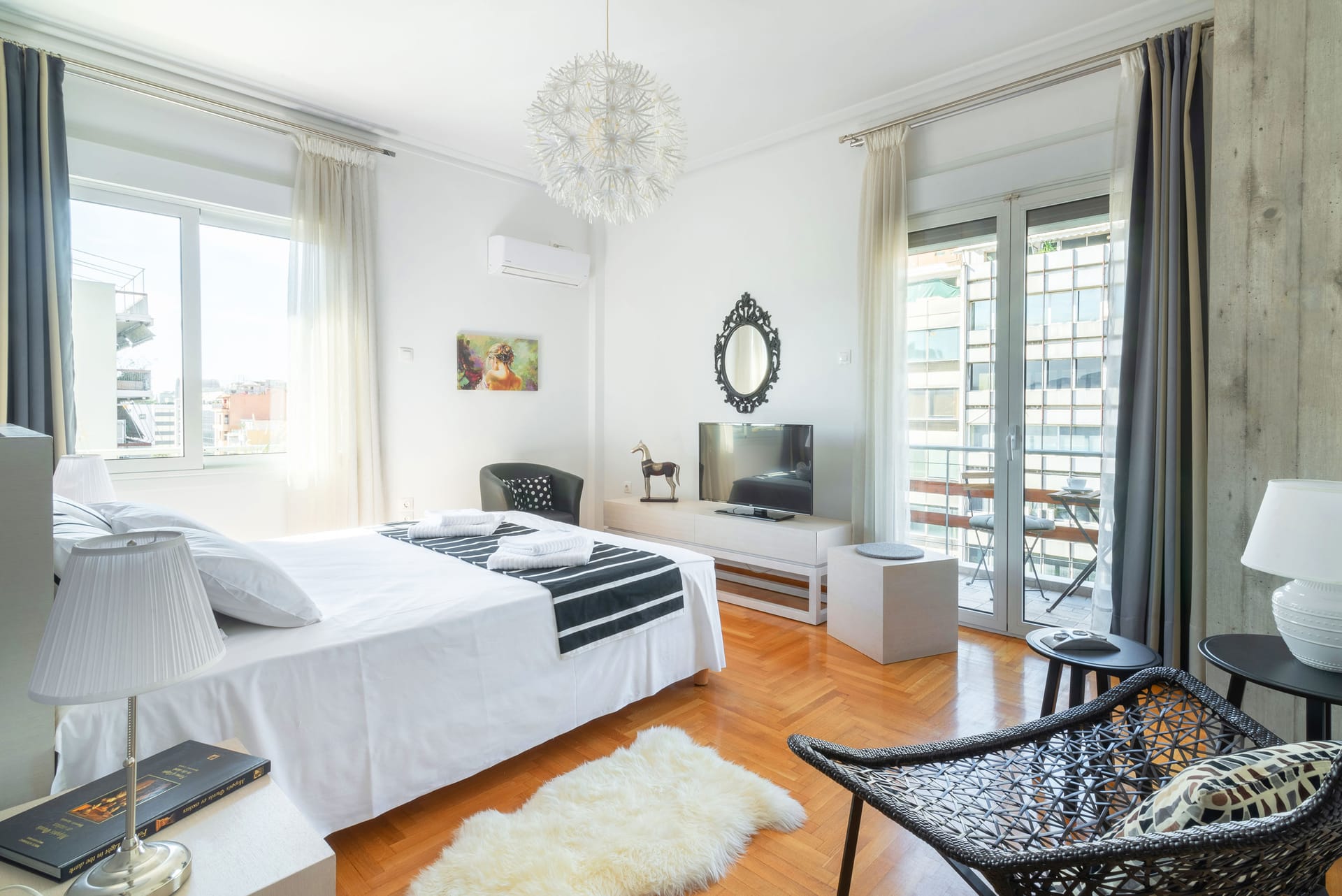 3 Bedroom | Extraordinary Apartment Zeus by the Acropolis | Acropolis Athens