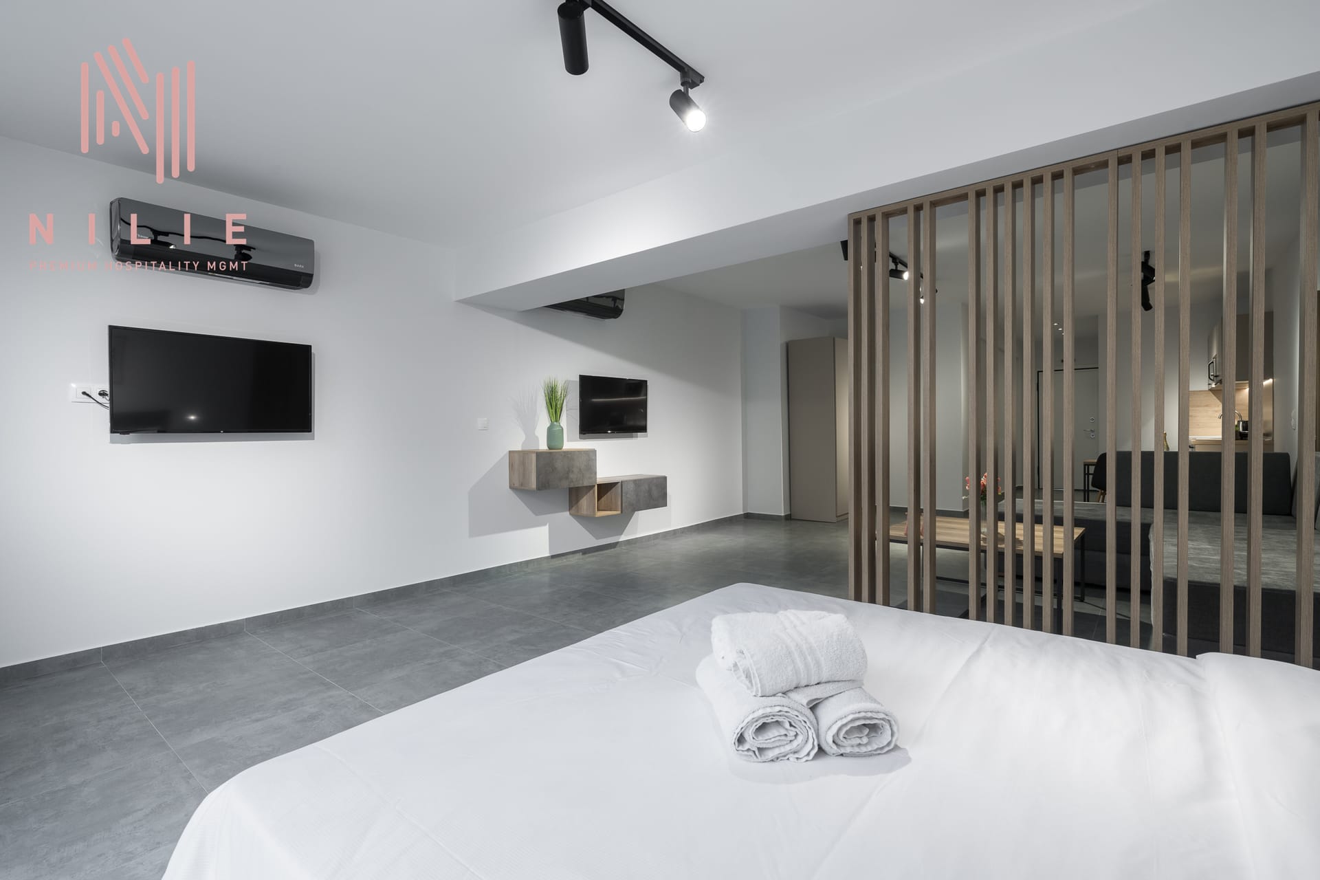 NILIE PREMIUM HOSPITALITY MGMT - 7P30 - 9