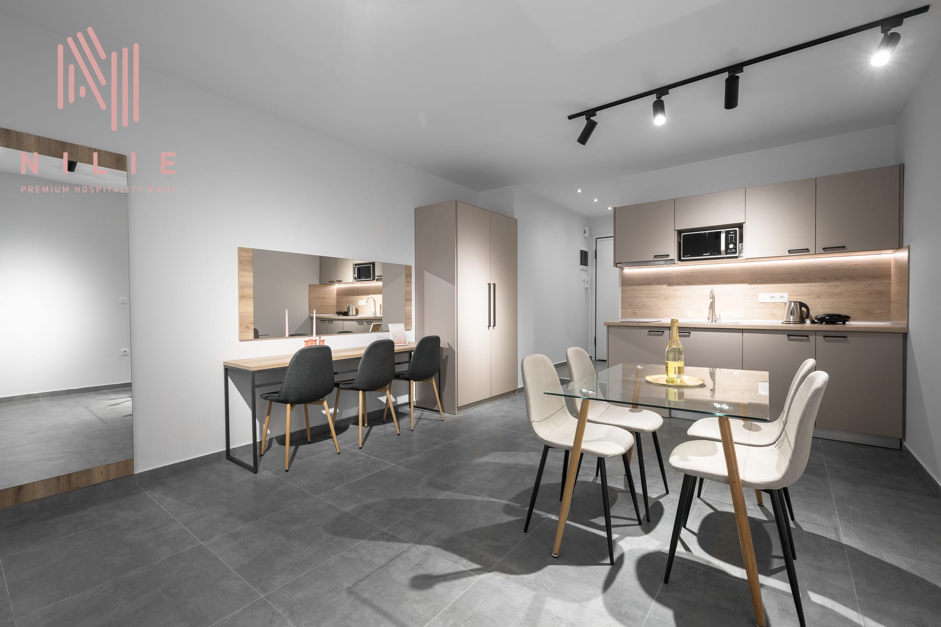 NILIE PREMIUM HOSPITALITY MGMT - 6P30 - 4