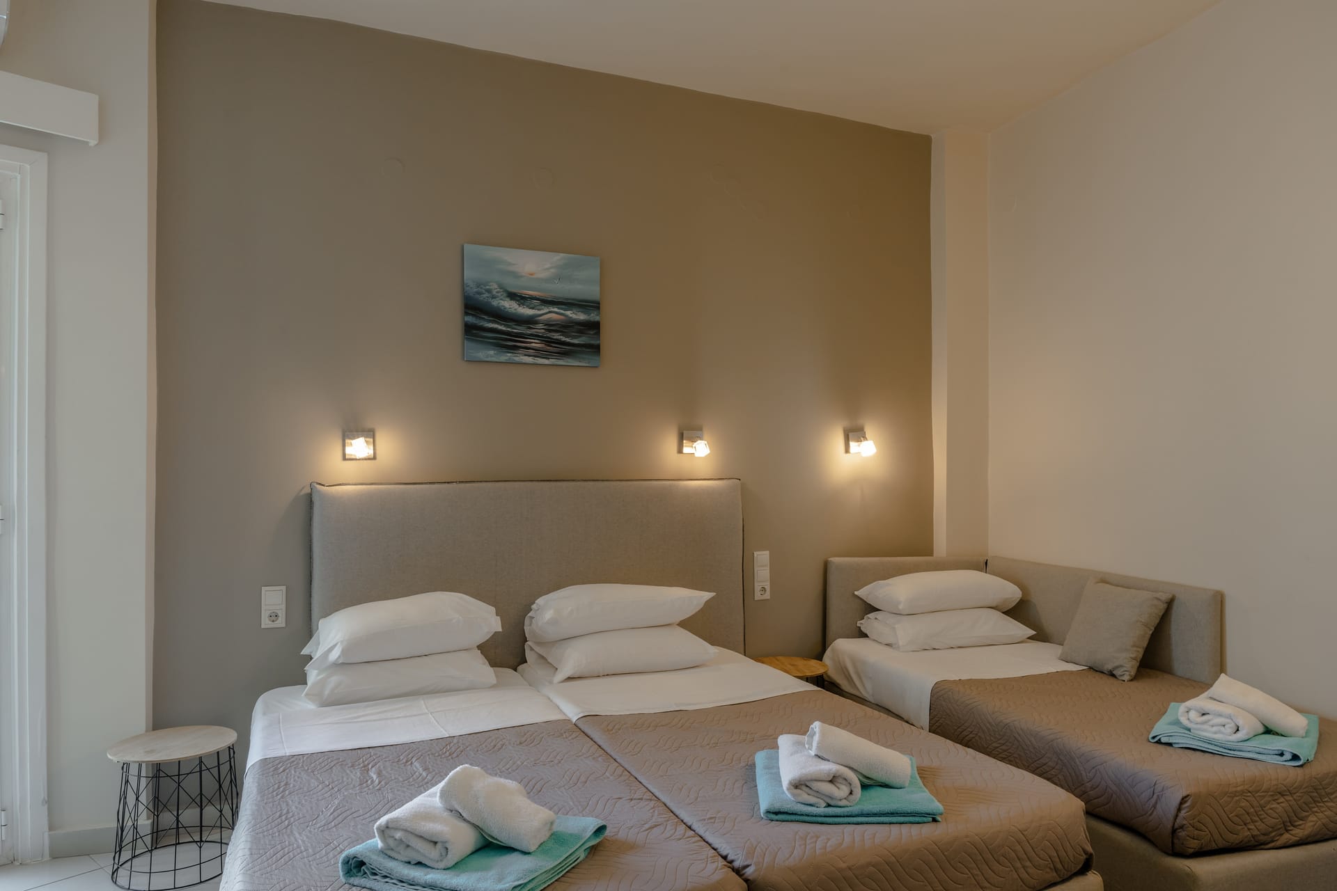 Standard Triple Room with Inland View