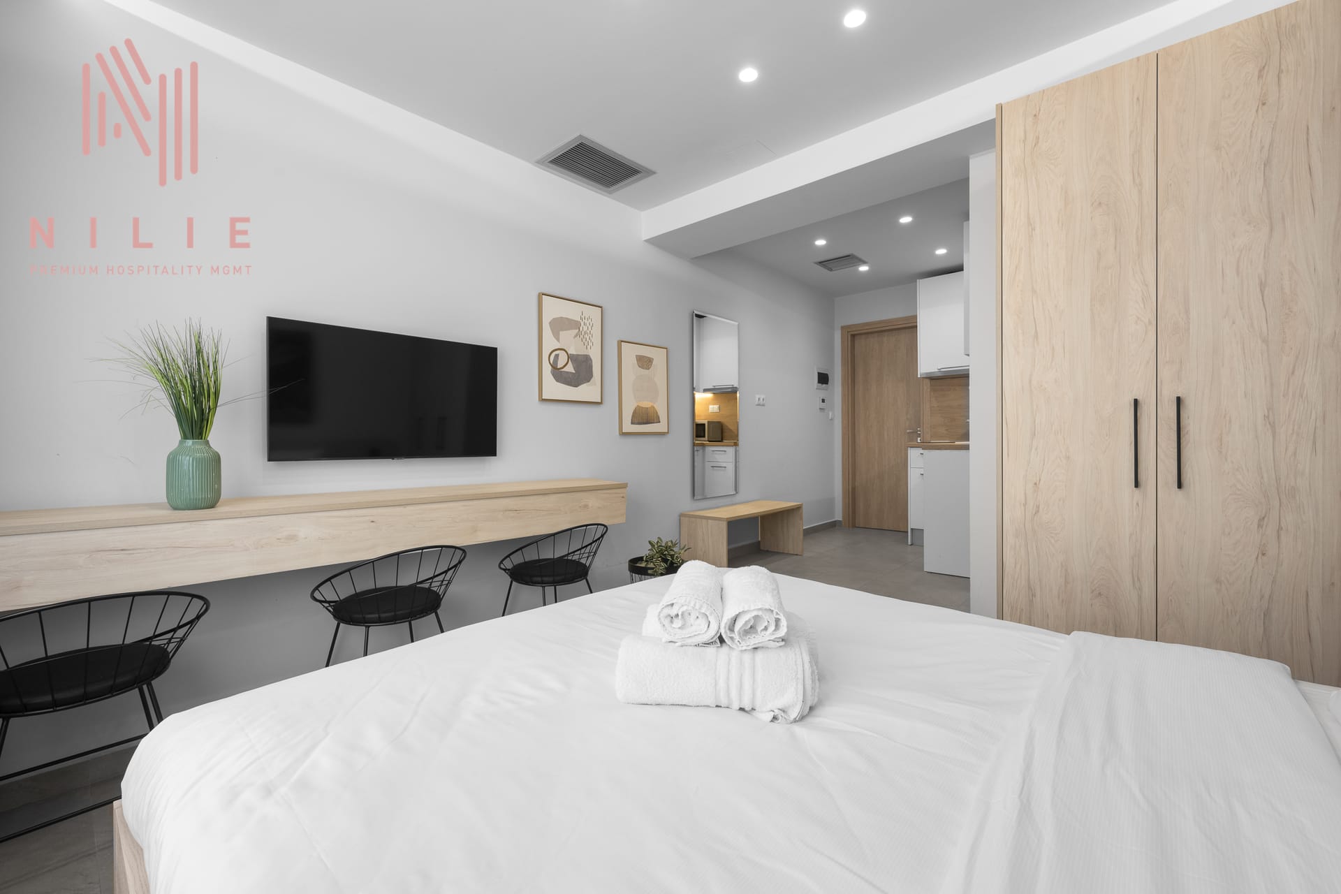 NILIE PREMIUM HOSPITALITY MGMT - PANT6 - 6