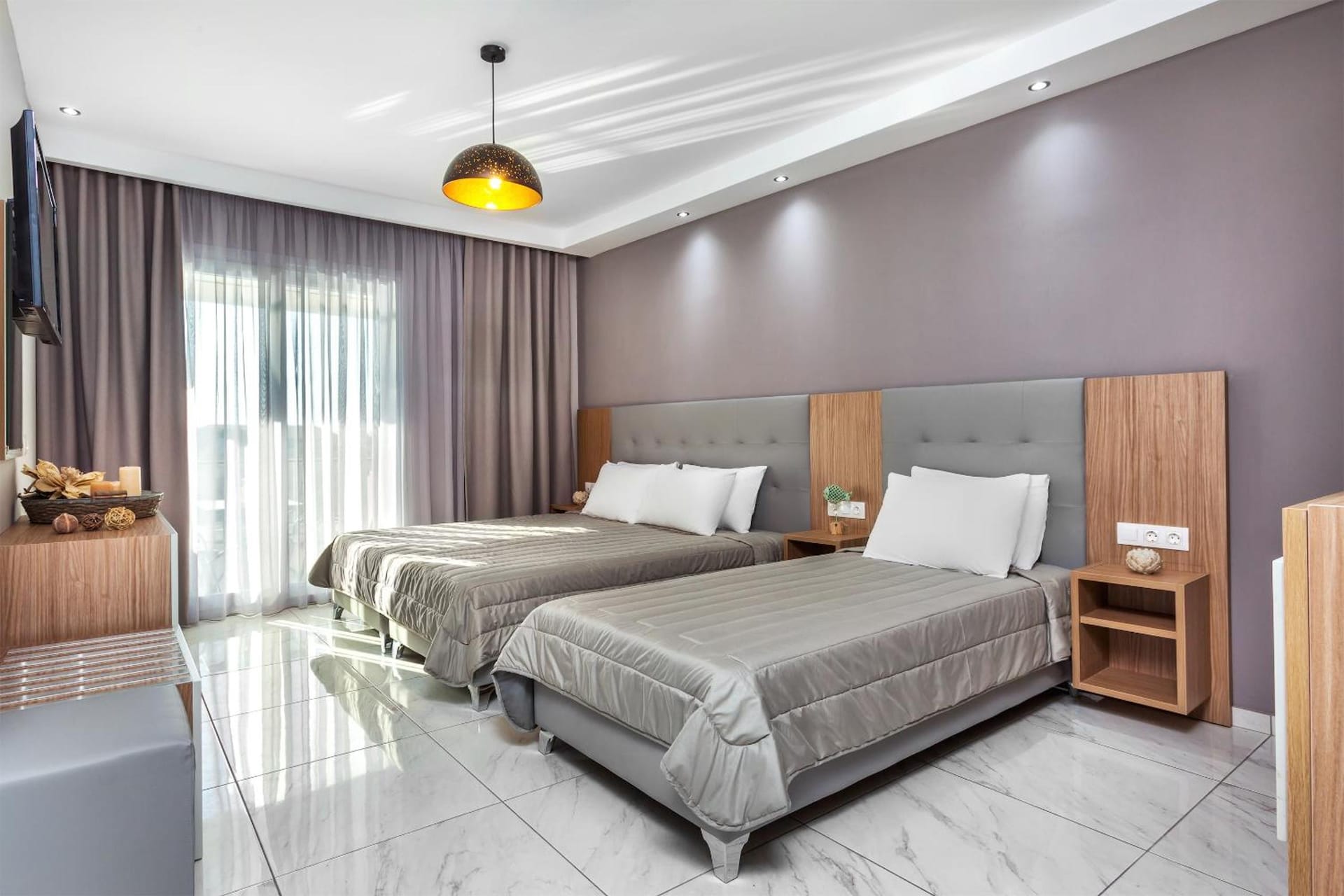 Triple Room