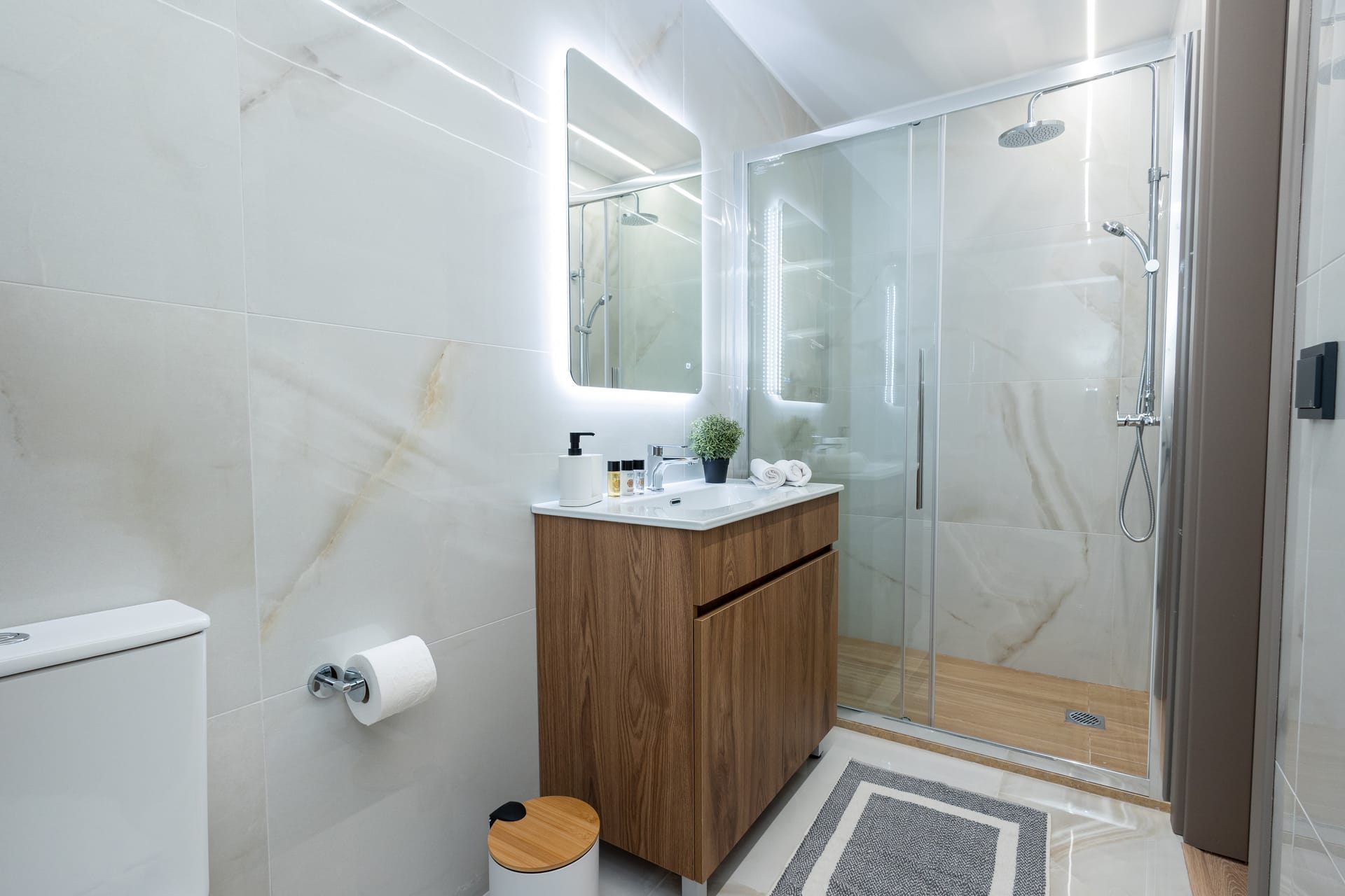 Athens Airport Living Spaces - DLX - 18