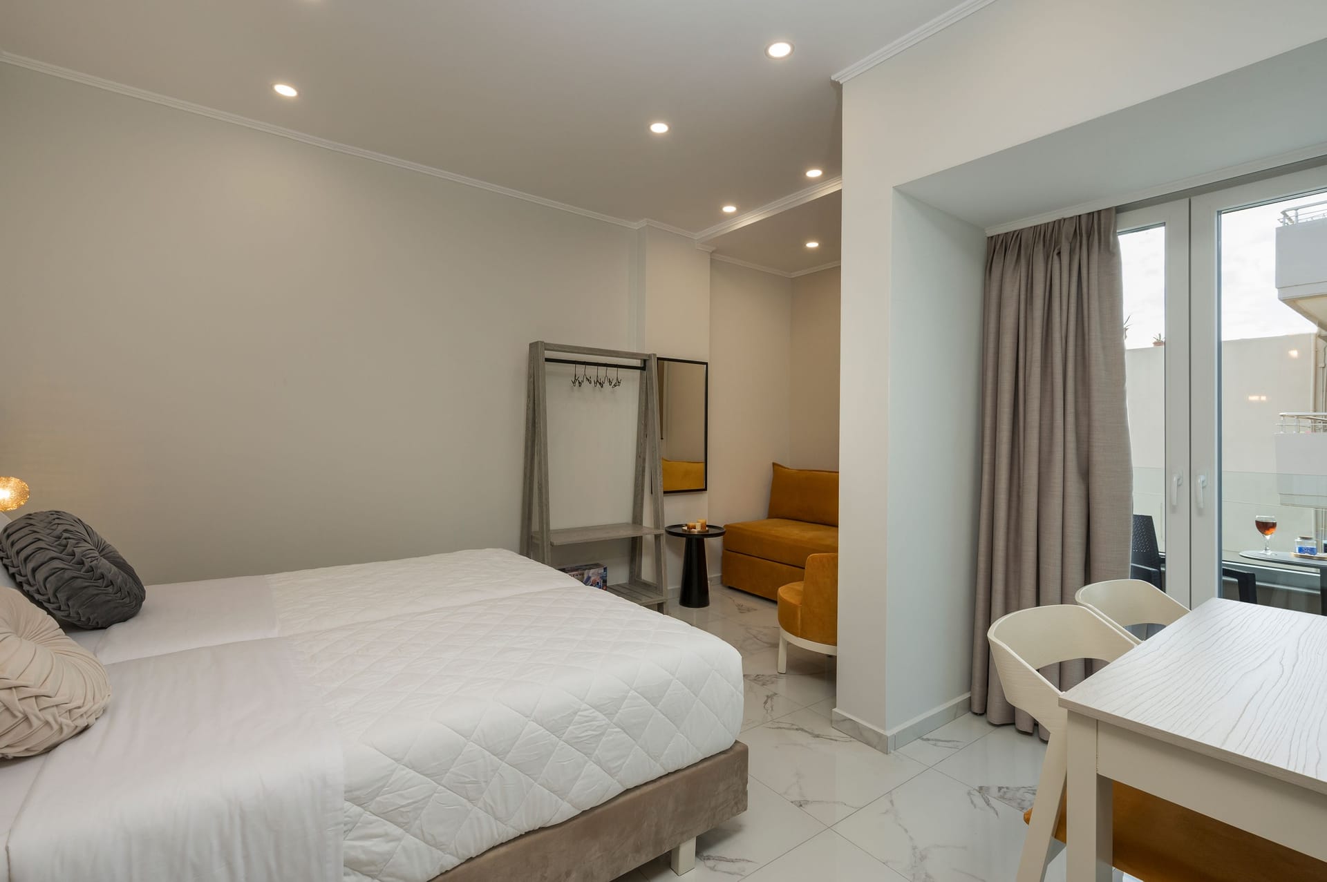 Alexia Seaview Apartments - SUNSET - 12