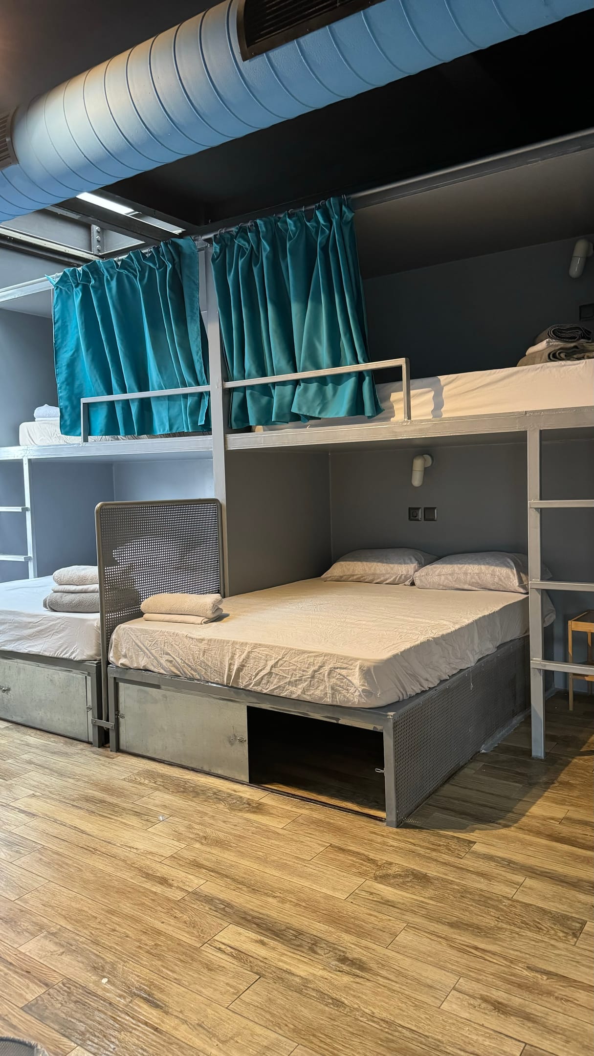 Double Bed in Various Mixed Dorm up to 8 travelers