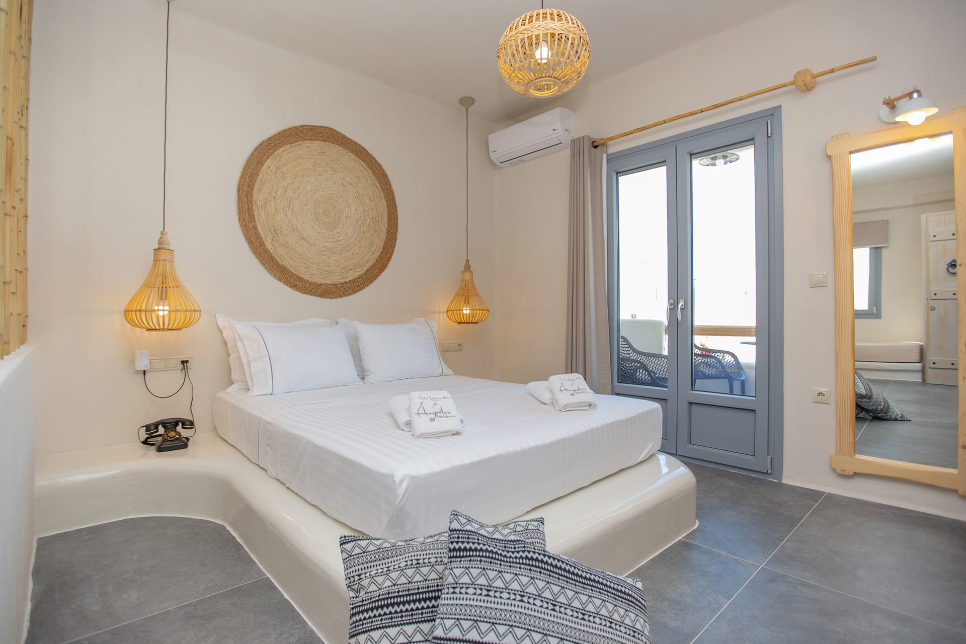 Deluxe Family Room