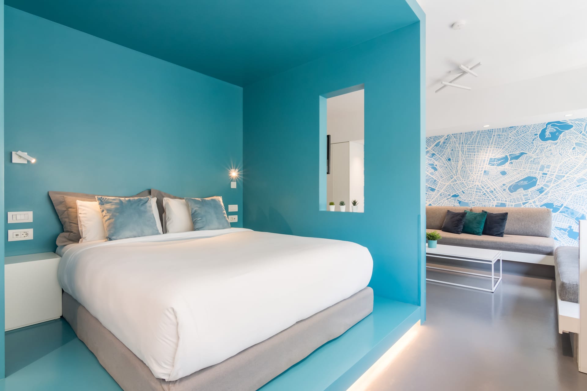 Petrol Apartment