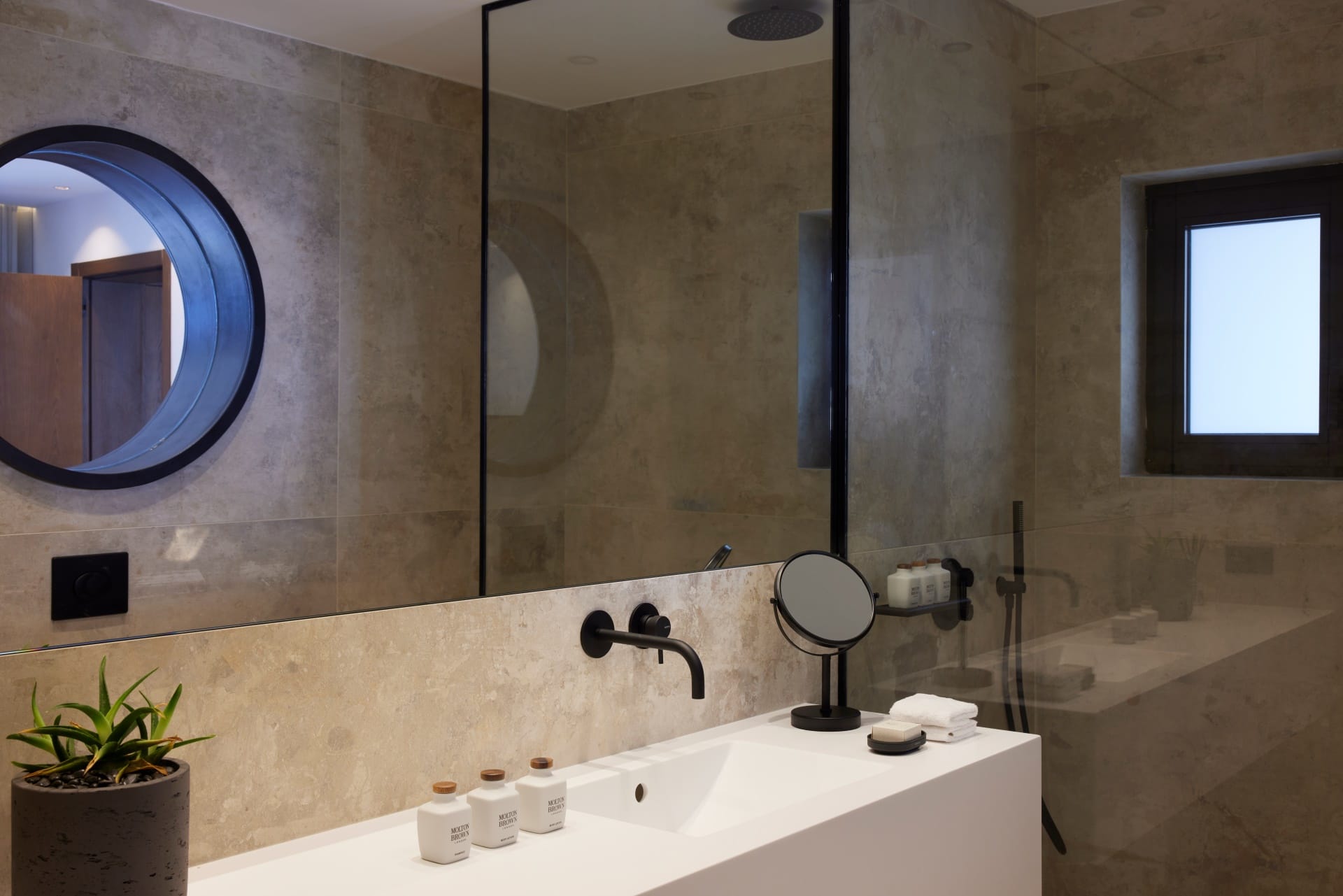 Aernia Suites & Art - VILLA2 - 4