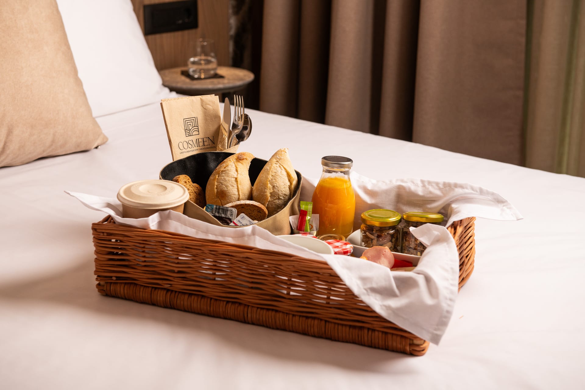 Cosmeen Lifestyle Boutique Stay - COZY - 5