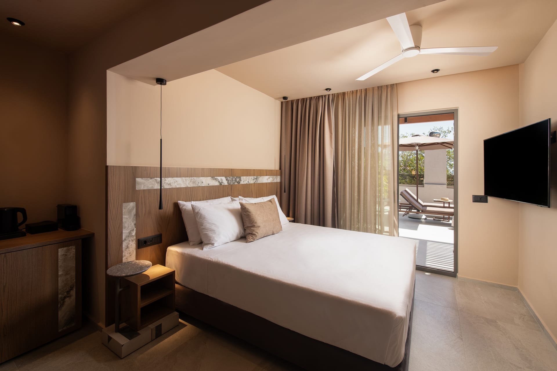 Cosmeen Lifestyle Boutique Stay - PENTH - 15