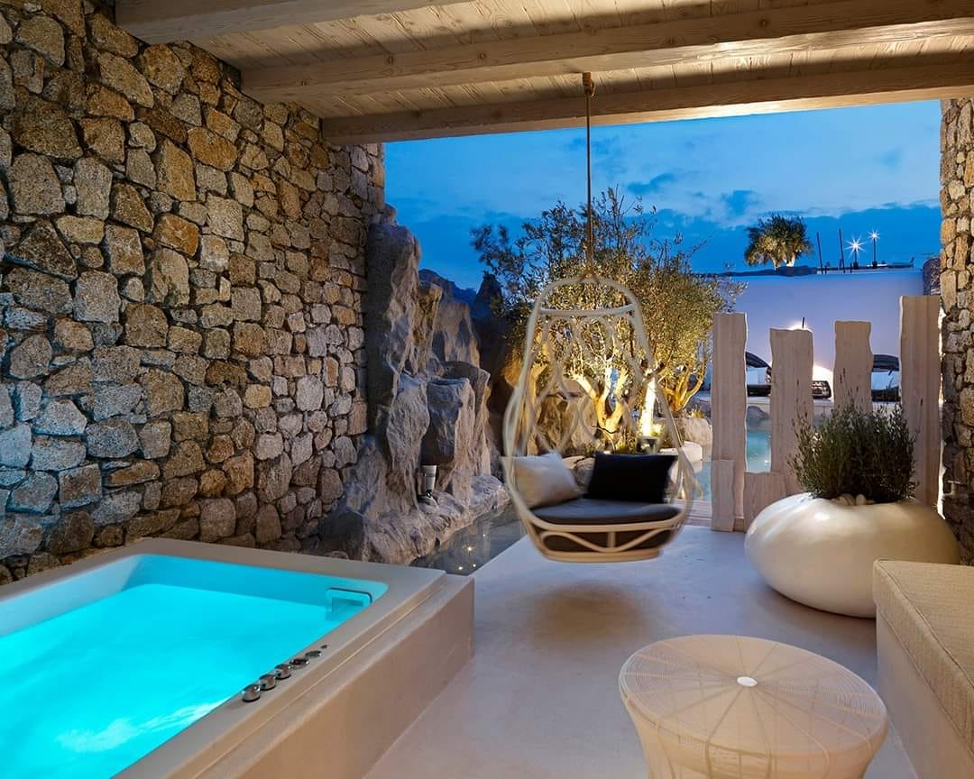 Junior Suite with Land View & Outdoor Jacuzzi
