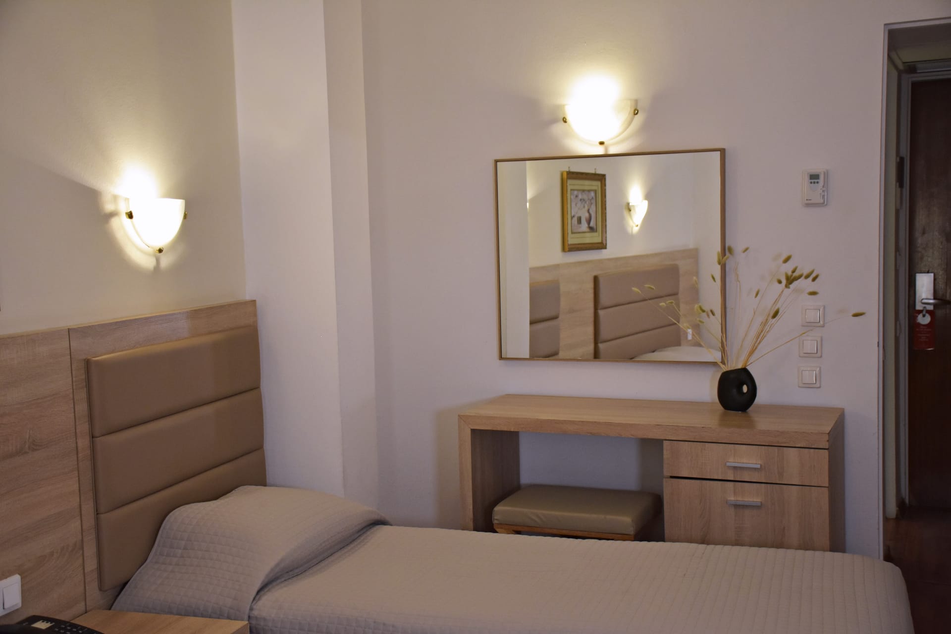 Arethusa Hotel Athens - TRIPLE - 11