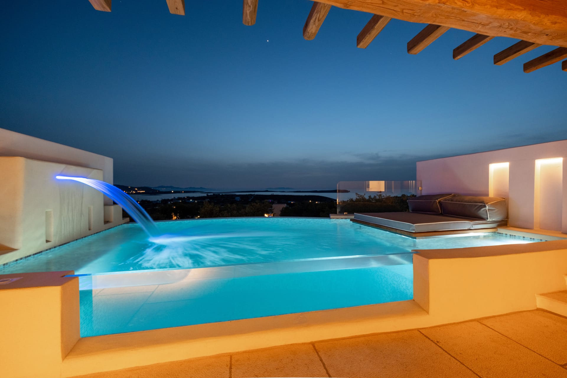 Utopia Unique Suite with Infinity Private Pool and Sea View
