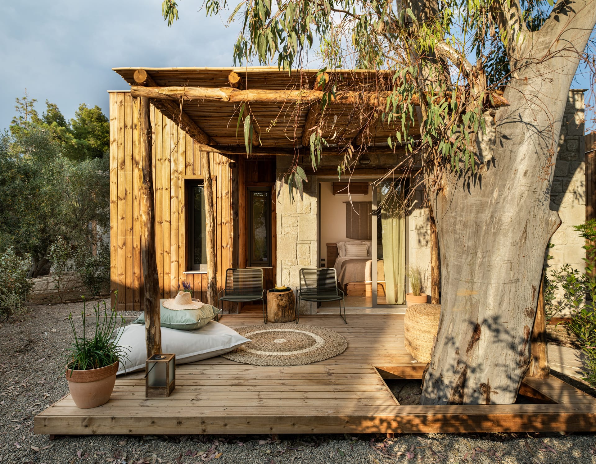Large Cabana with Garden
