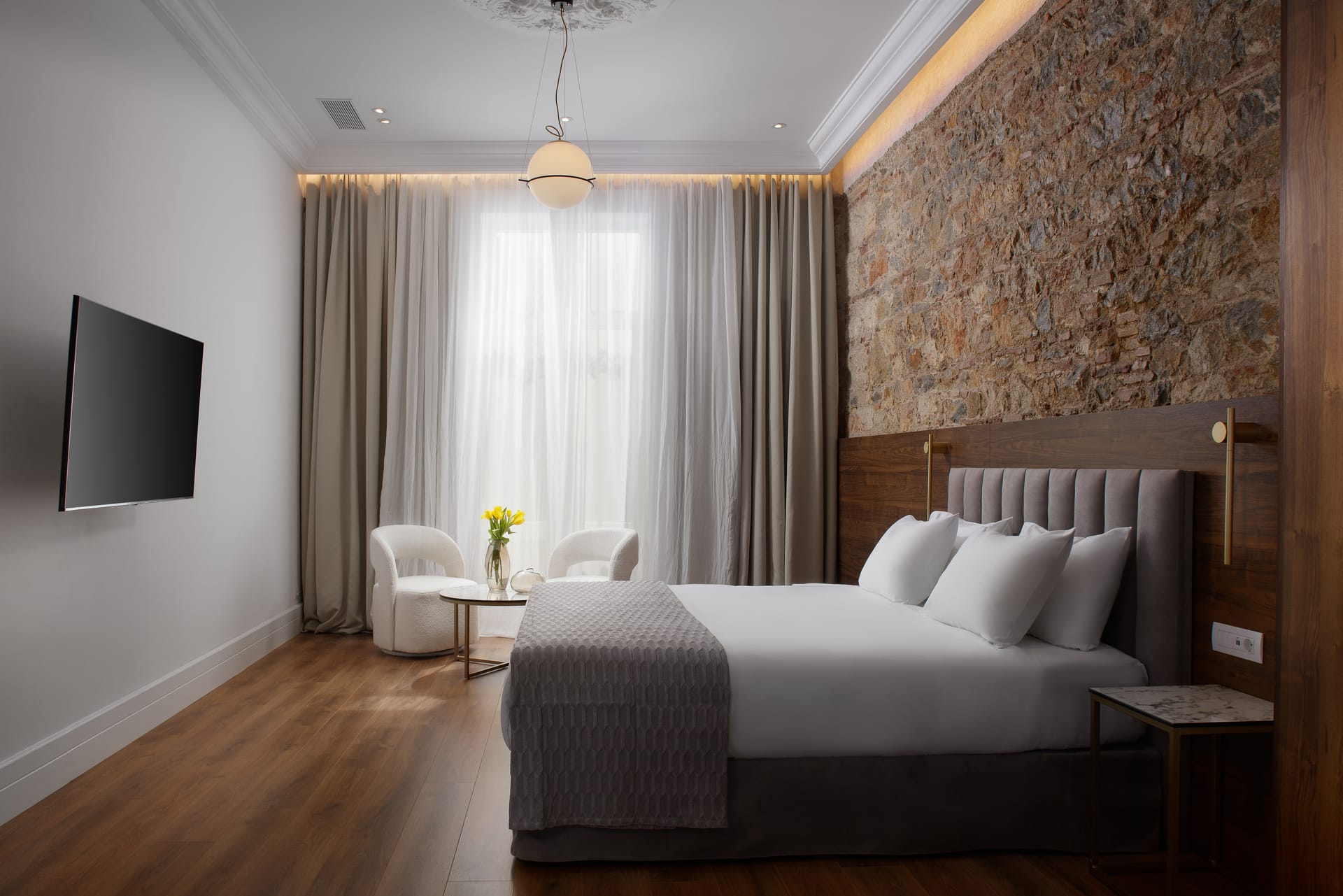 Andrianou Suite