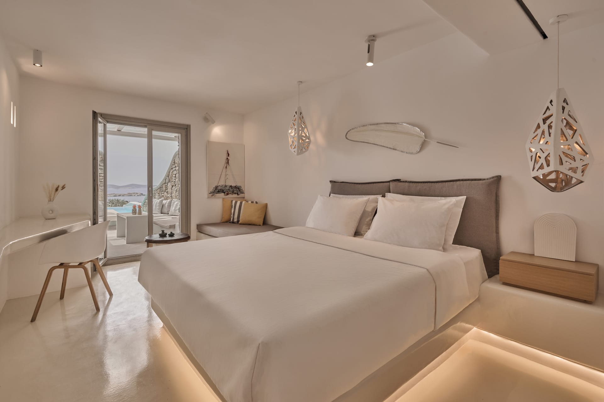 Hierion Suite with Pool and Jacuzzi
