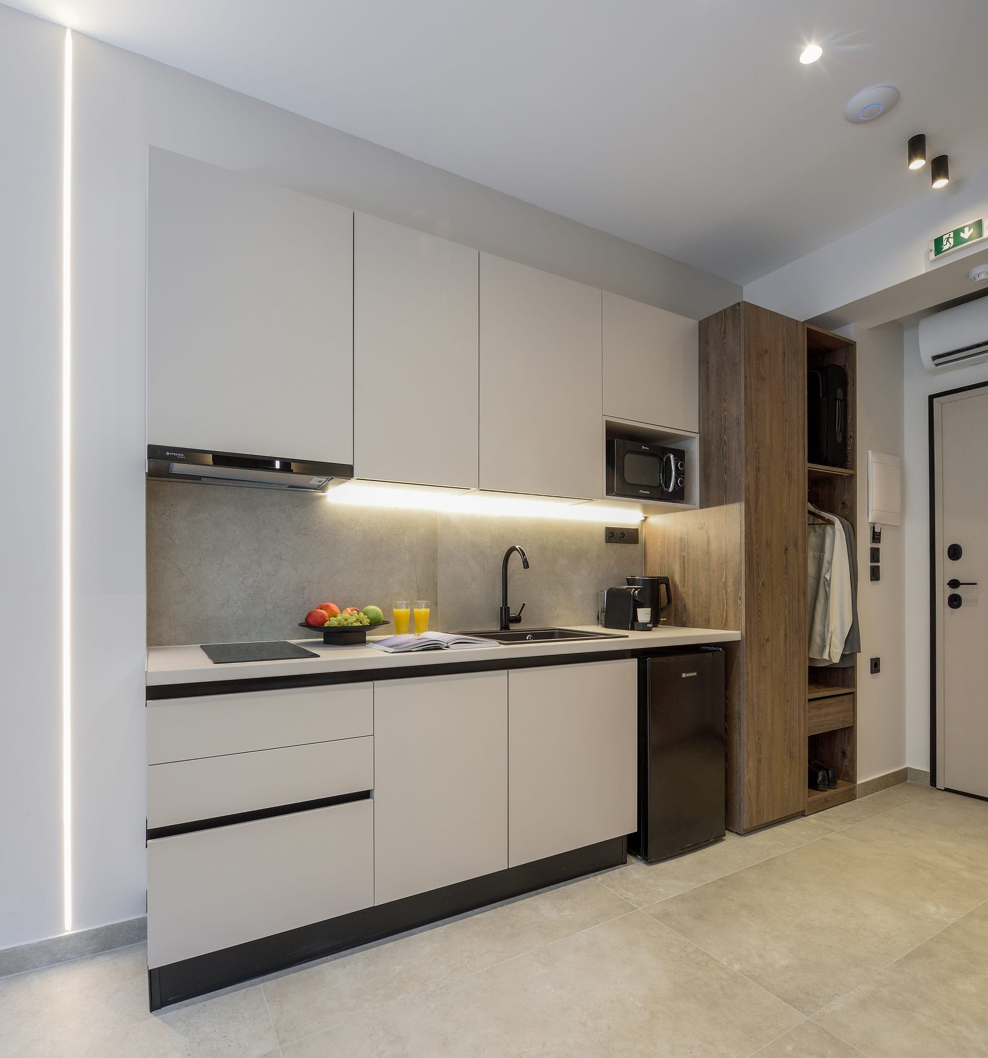 Loena Luxury Suites - LS - 7