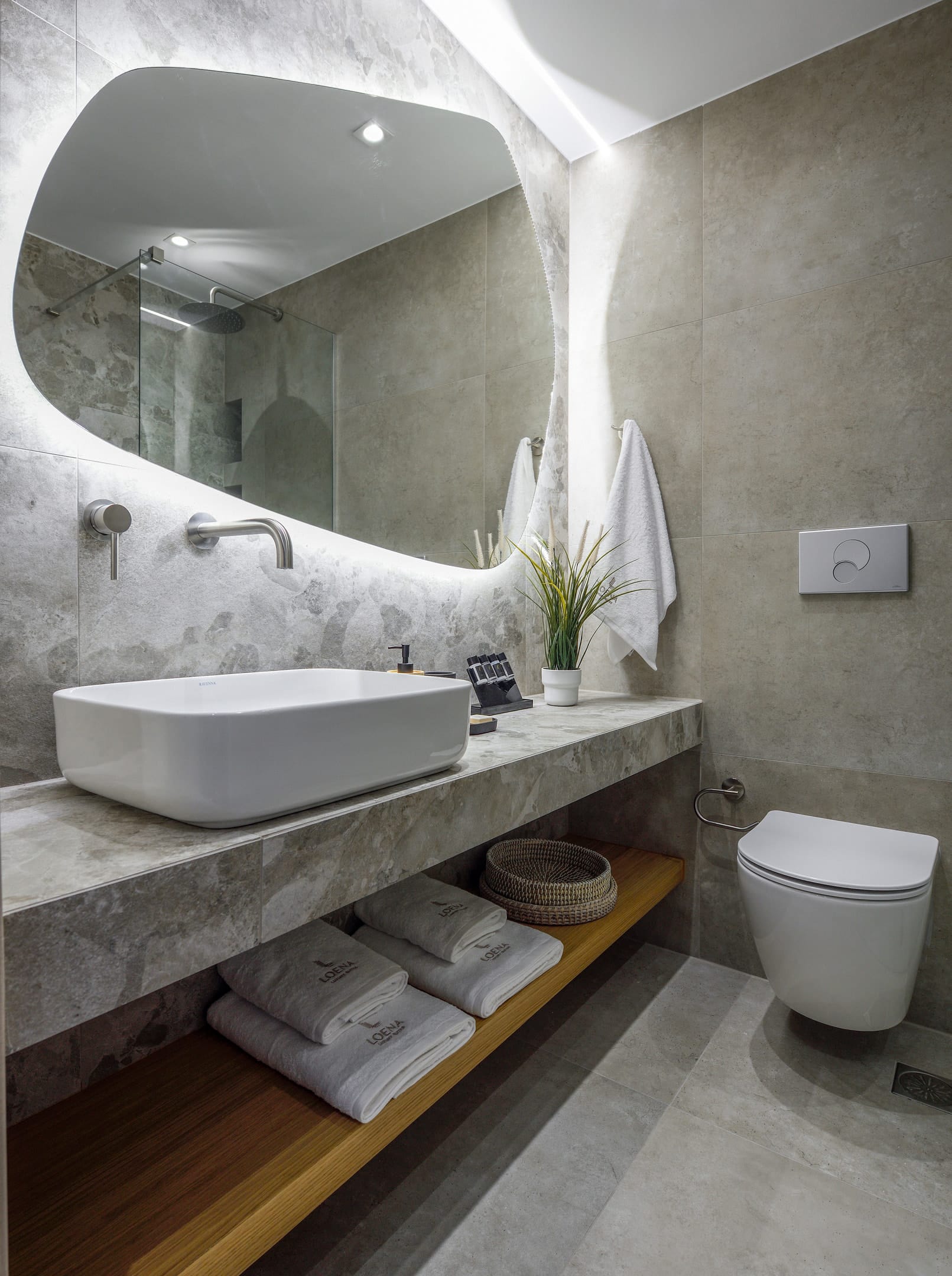 Loena Luxury Suites - LS - 17