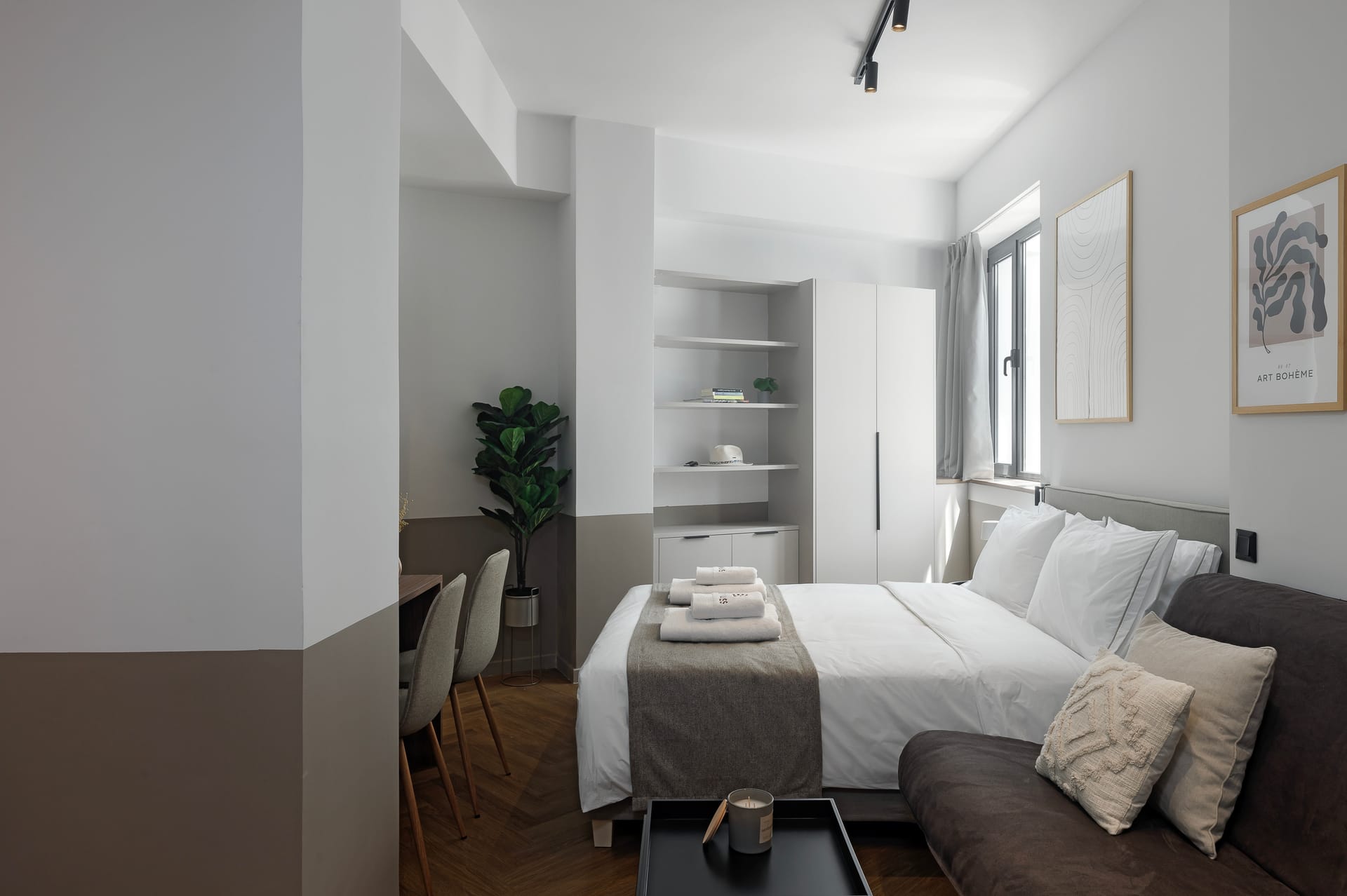 Deluxe Studio with Kitchenette