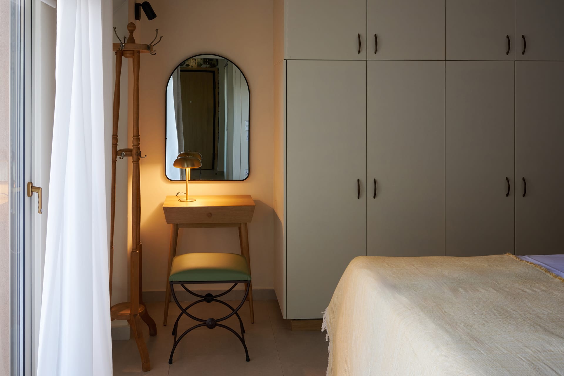 Rastoni Acropolis Uniquely Located Stylish Apartments - G3 - 3