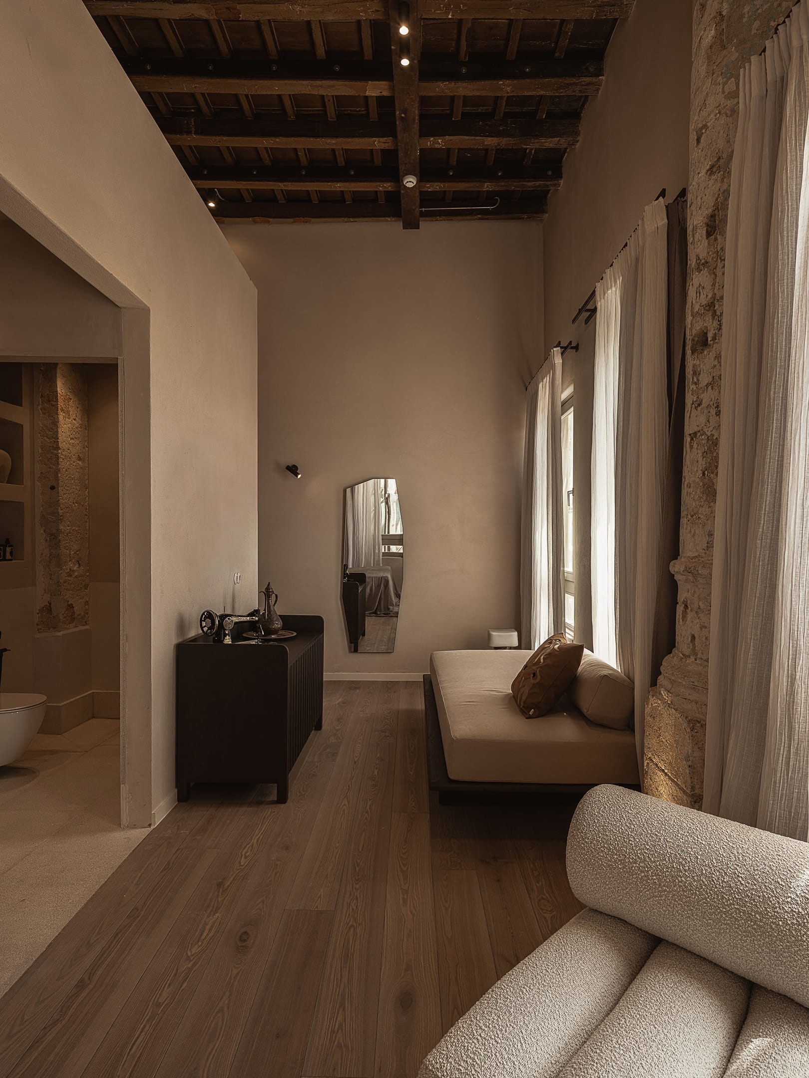 Aisha Hotel - DSSV - 6