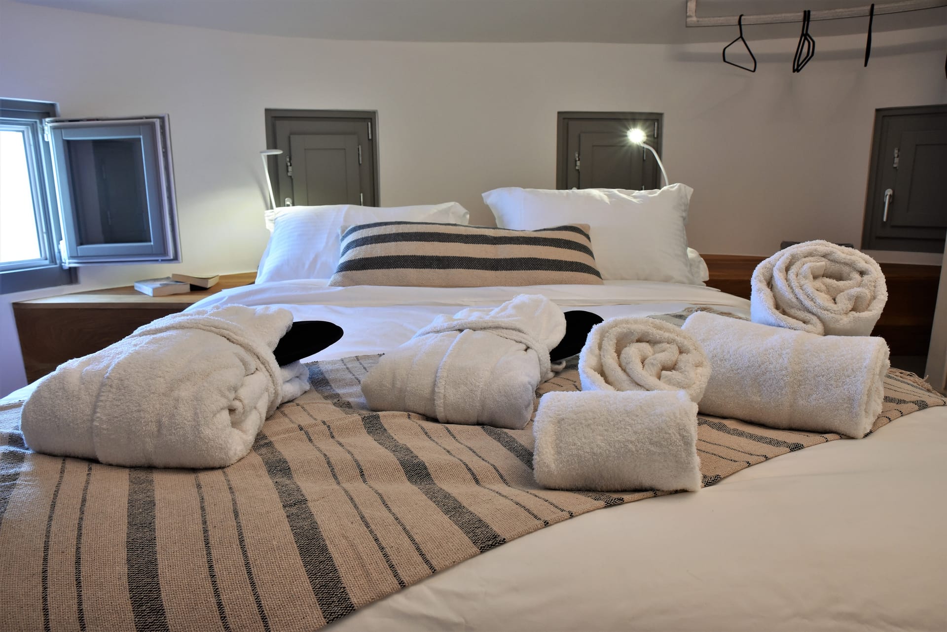 Horizon Mills Villas and Suites Santorini - VILLA - 19