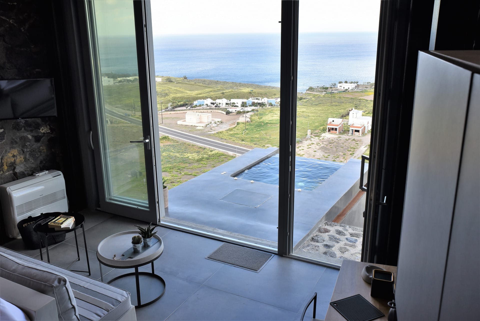 Horizon Mills Villas and Suites Santorini - S20 - 9