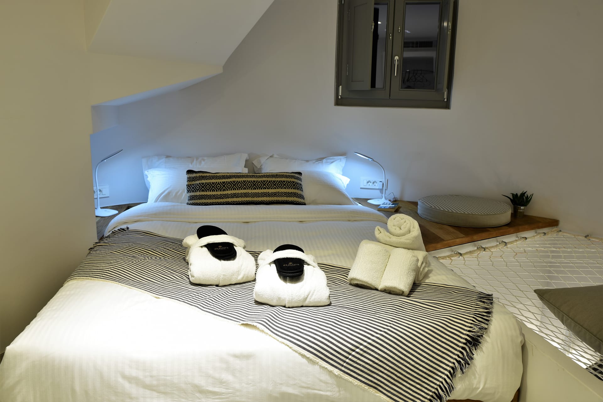 Horizon Mills Villas and Suites Santorini - R20 - 14