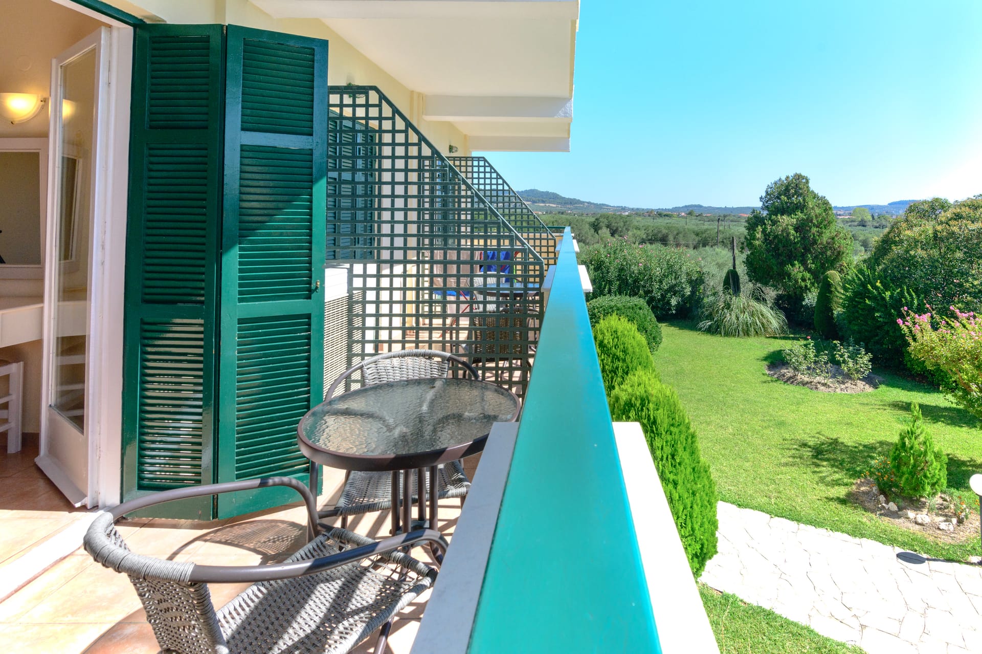 Classic Room | Garden View