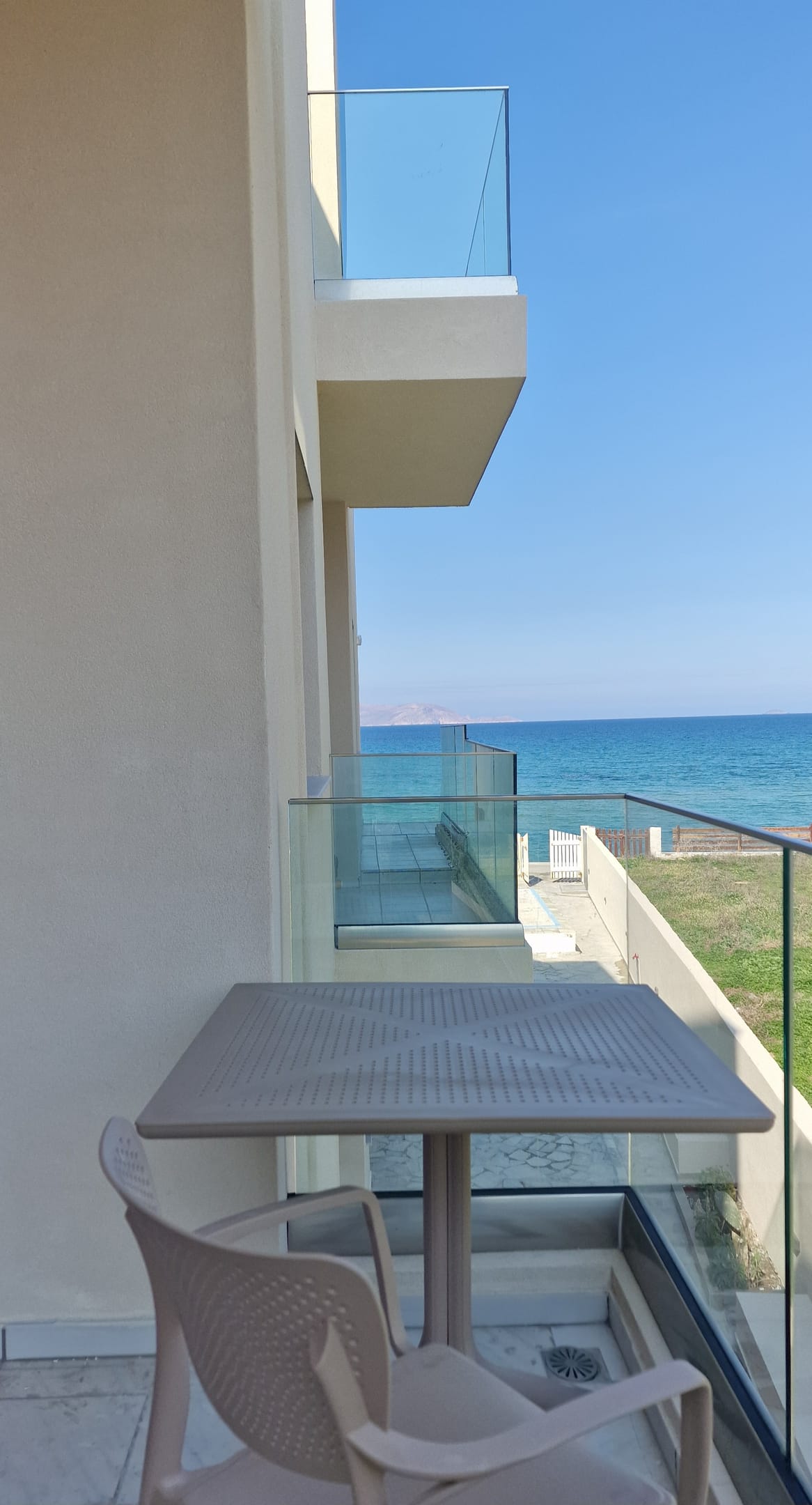 Almare on the Beach - SDSSV2 - 8