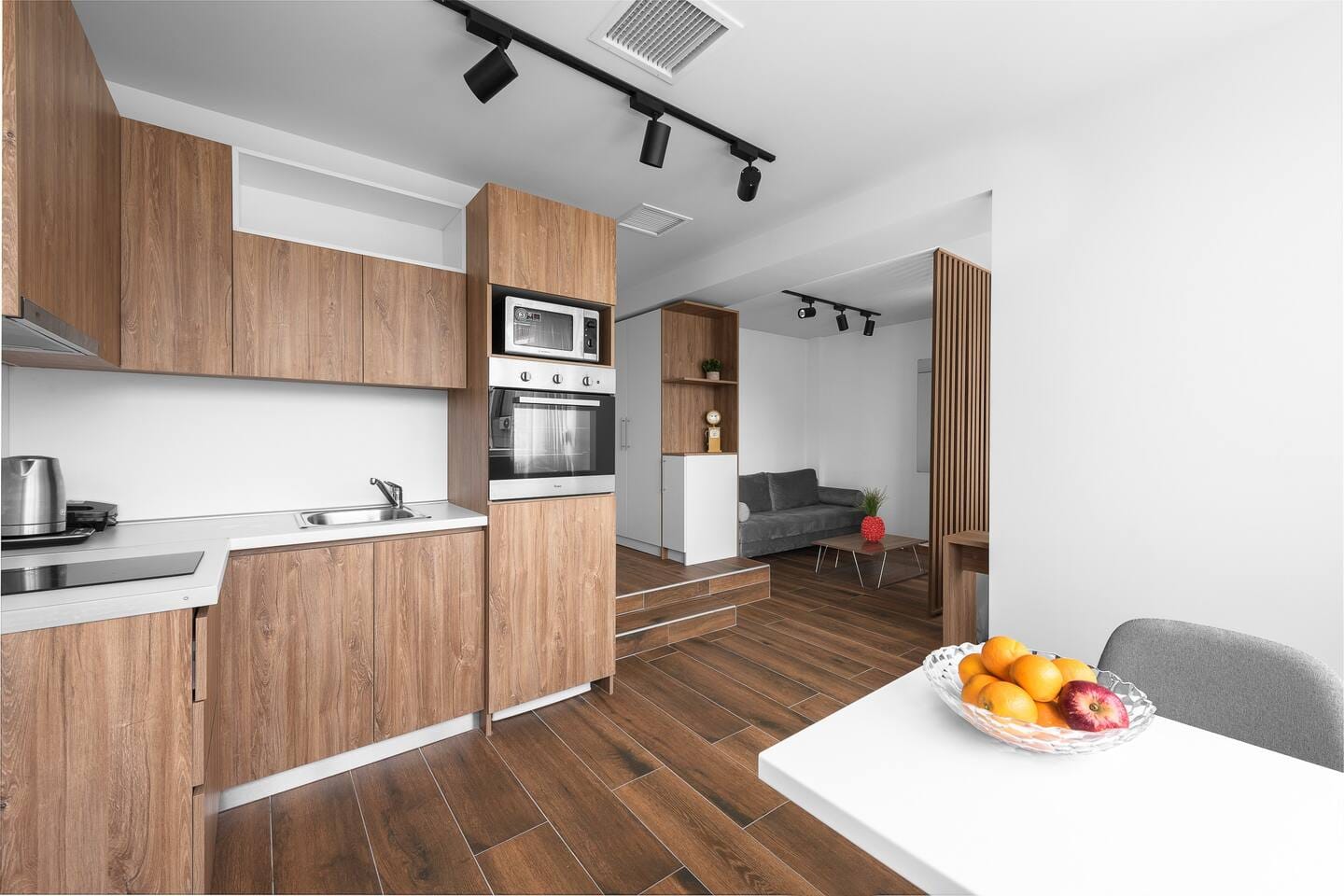 NILIE PREMIUM HOSPITALITY MGMT - ULTIM2 - 9