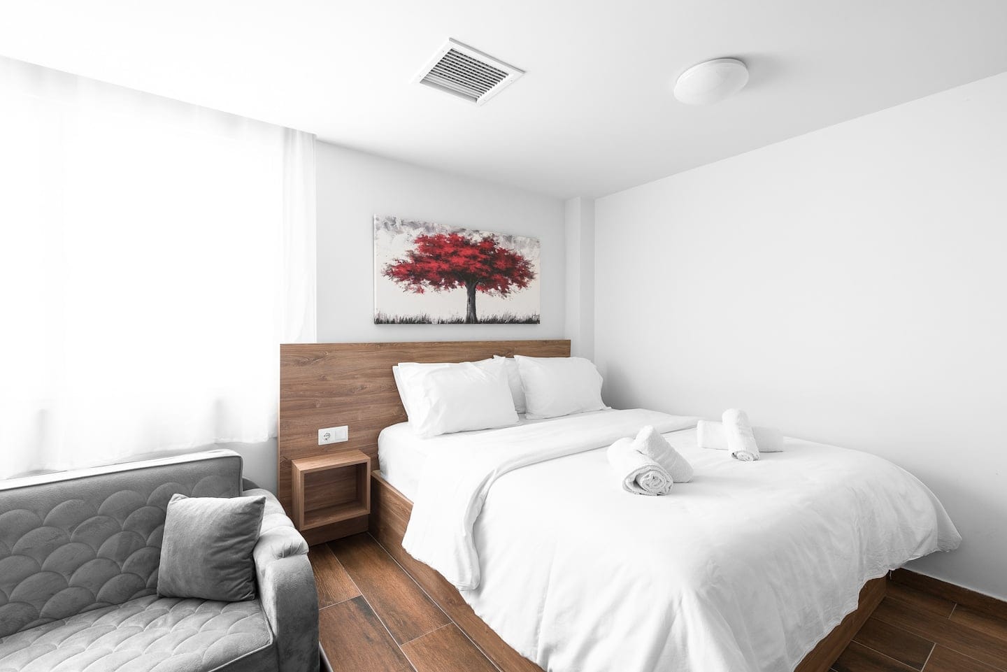 NILIE PREMIUM HOSPITALITY MGMT - ULTIM3 - 8