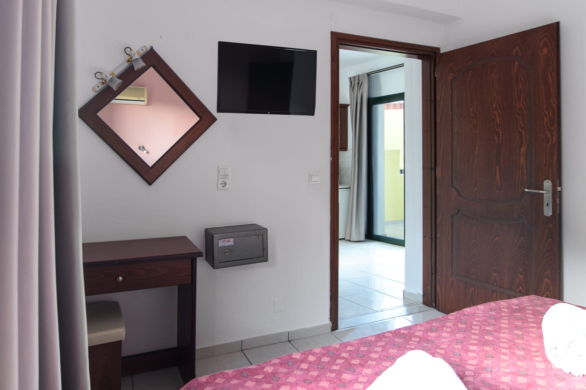 Economy Triple Apartment Ground Floor