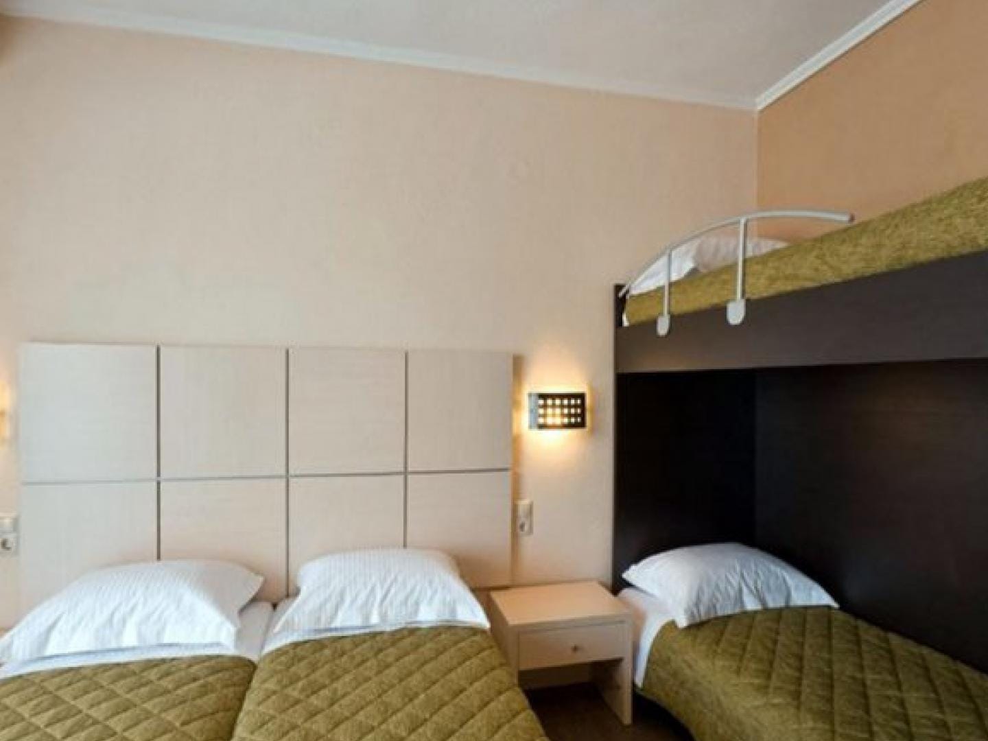 Alexander Inn - STDQDR - 3
