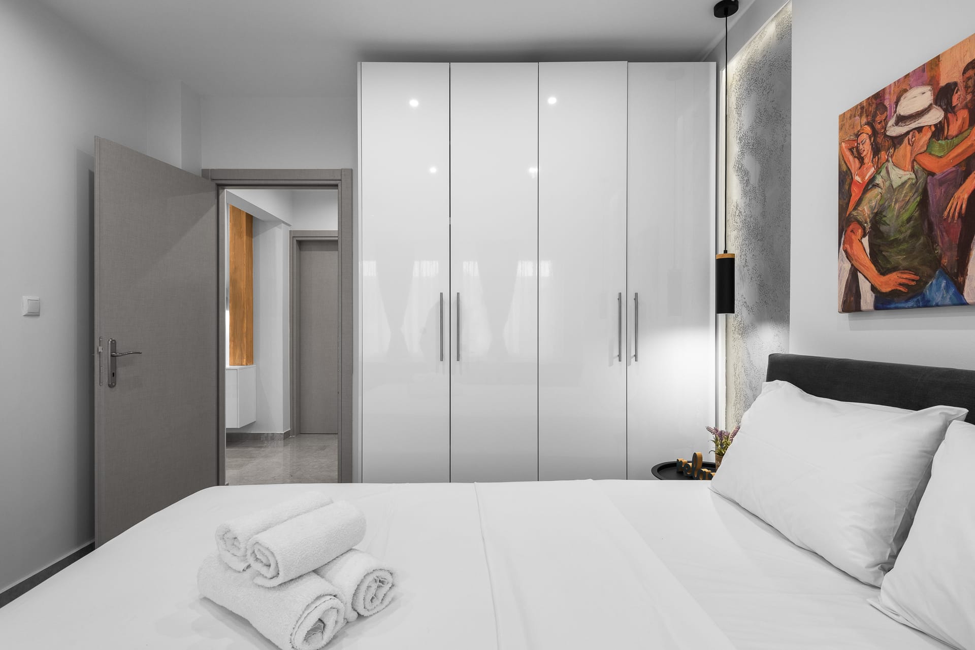 NILIE PREMIUM HOSPITALITY MGMT - WOOD - 12