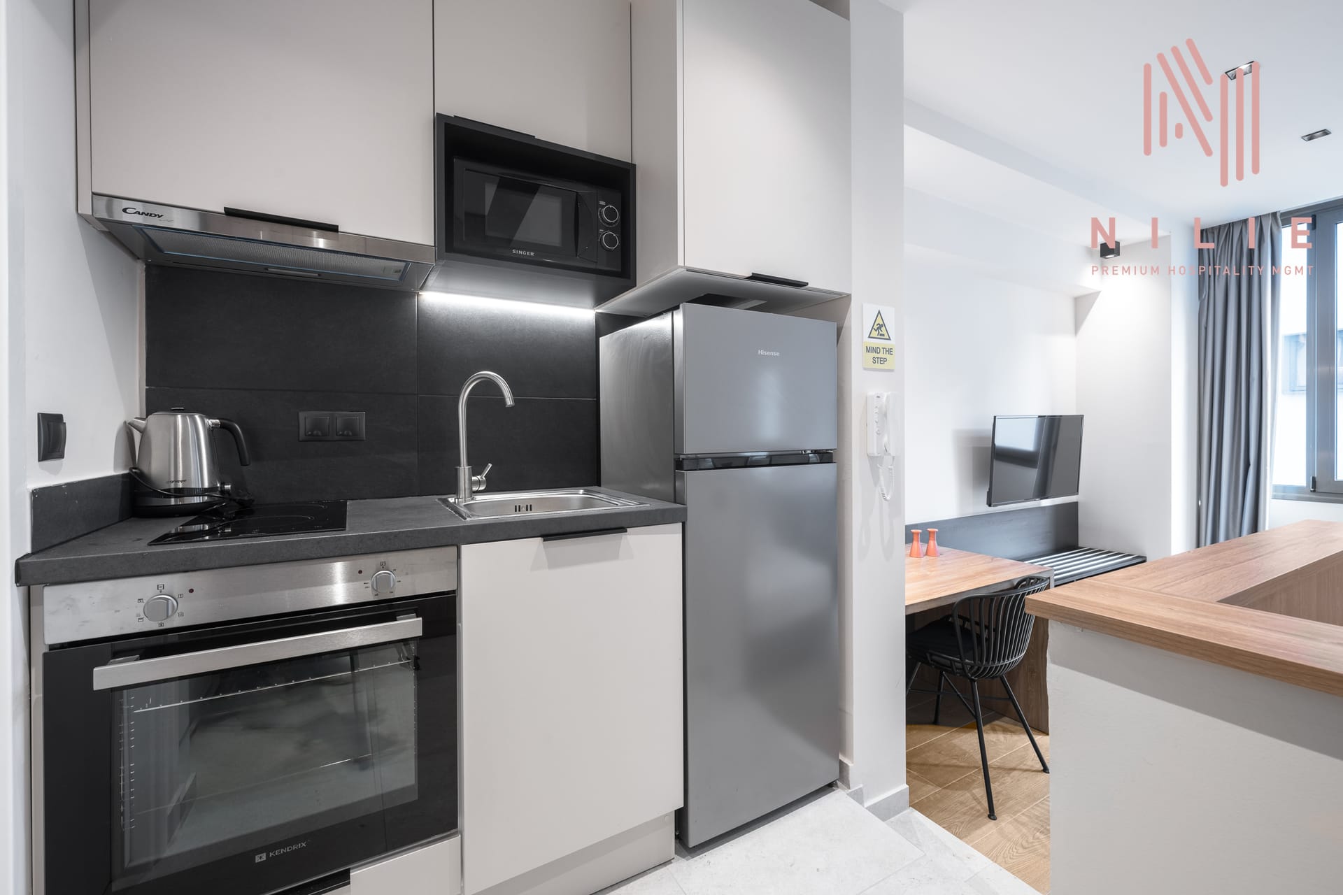 NILIE PREMIUM HOSPITALITY MGMT - VEL35 - 4