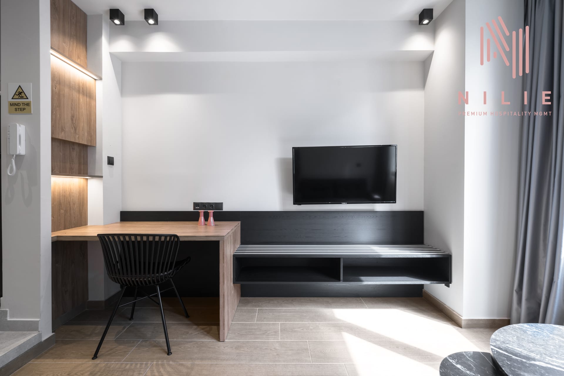NILIE PREMIUM HOSPITALITY MGMT - VEL35 - 8