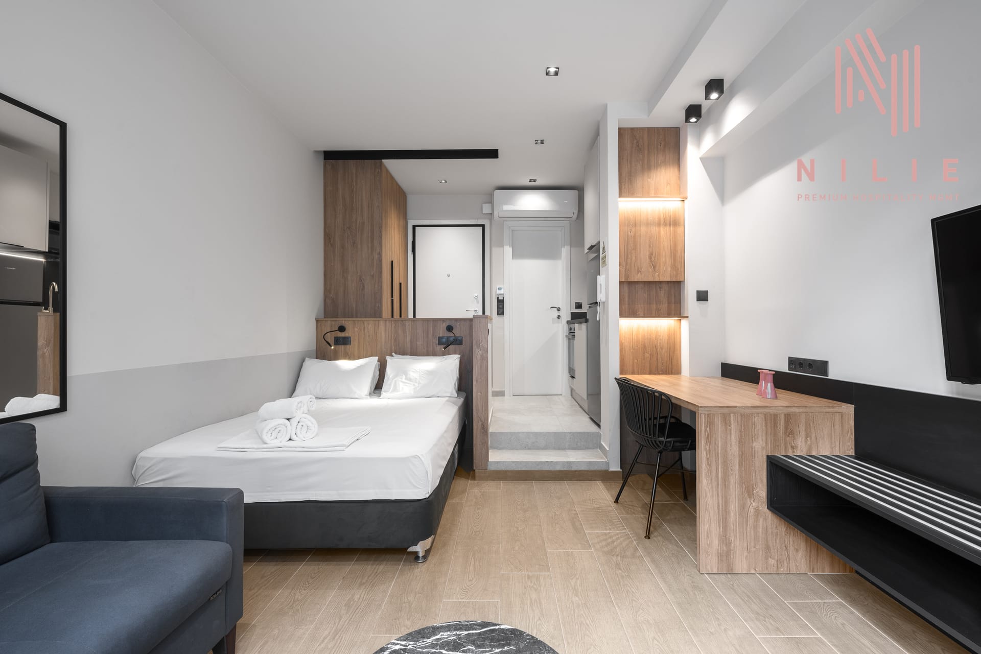 NILIE PREMIUM HOSPITALITY MGMT - VEL35 - 5