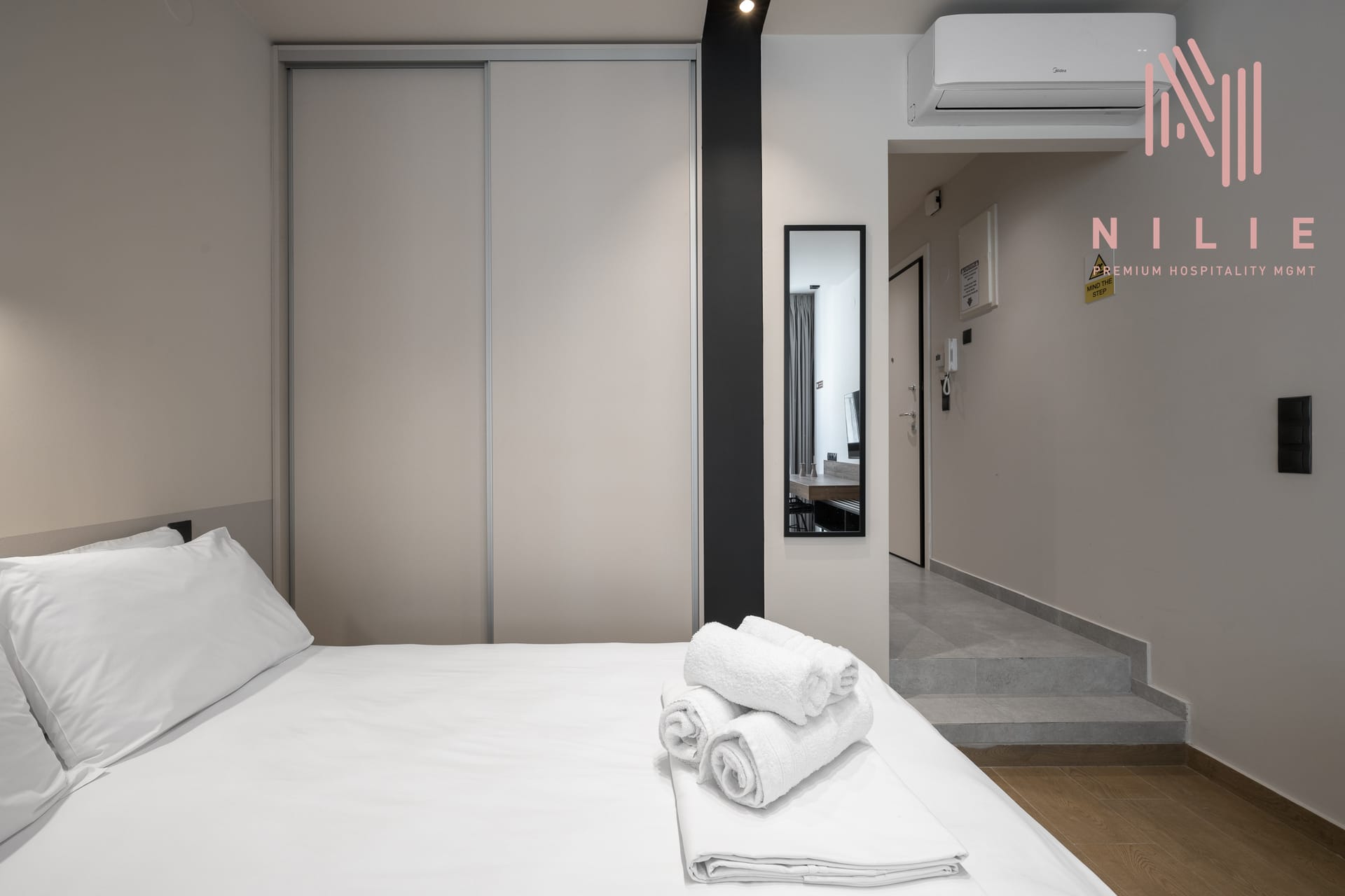 NILIE PREMIUM HOSPITALITY MGMT - VEL31 - 9