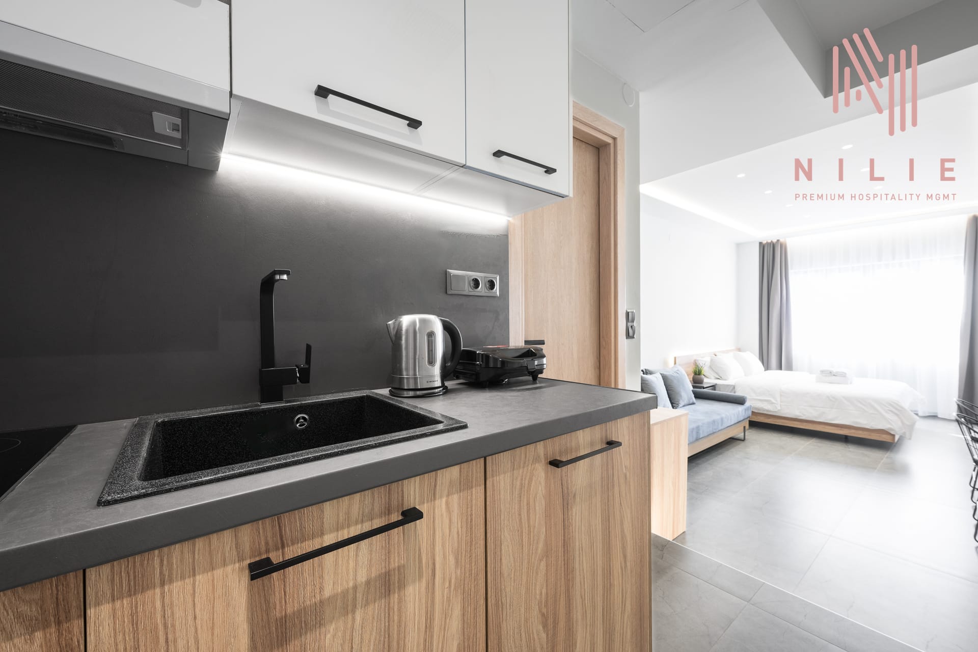 NILIE PREMIUM HOSPITALITY MGMT - PANT9 - 7