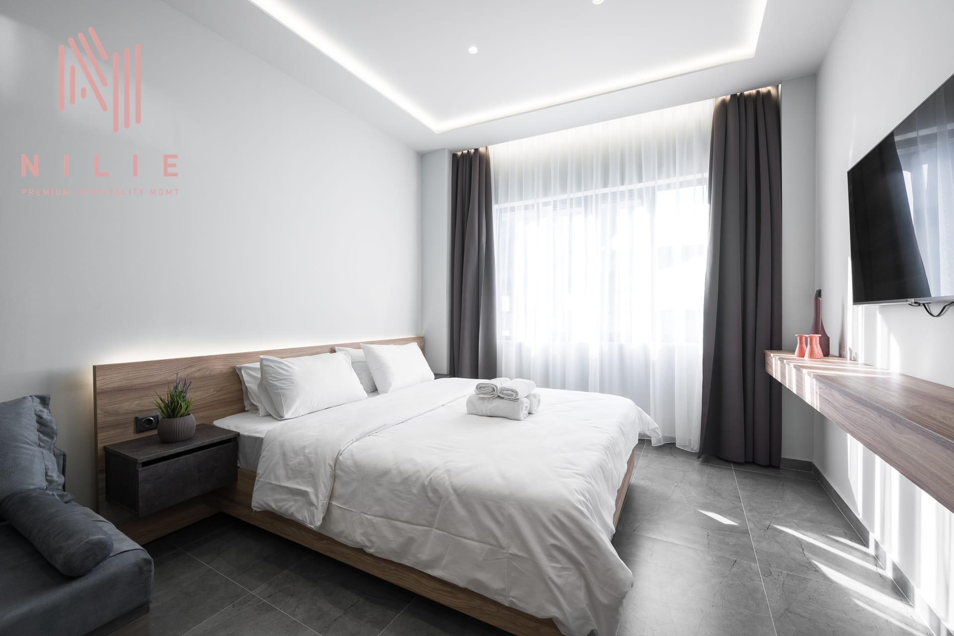 NILIE PREMIUM HOSPITALITY MGMT - PANT9 - 2