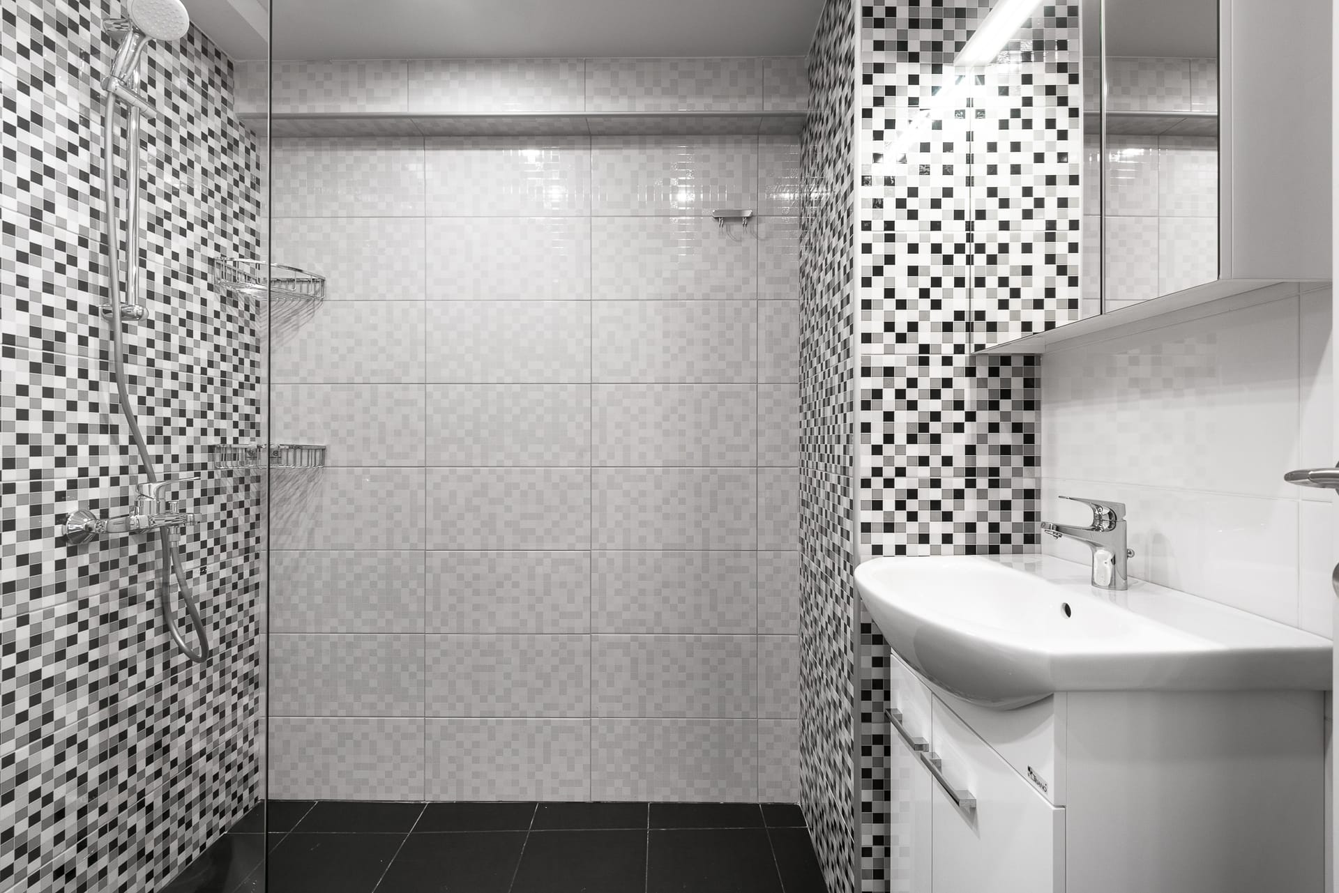 NILIE PREMIUM HOSPITALITY MGMT - AMAR2 - 9