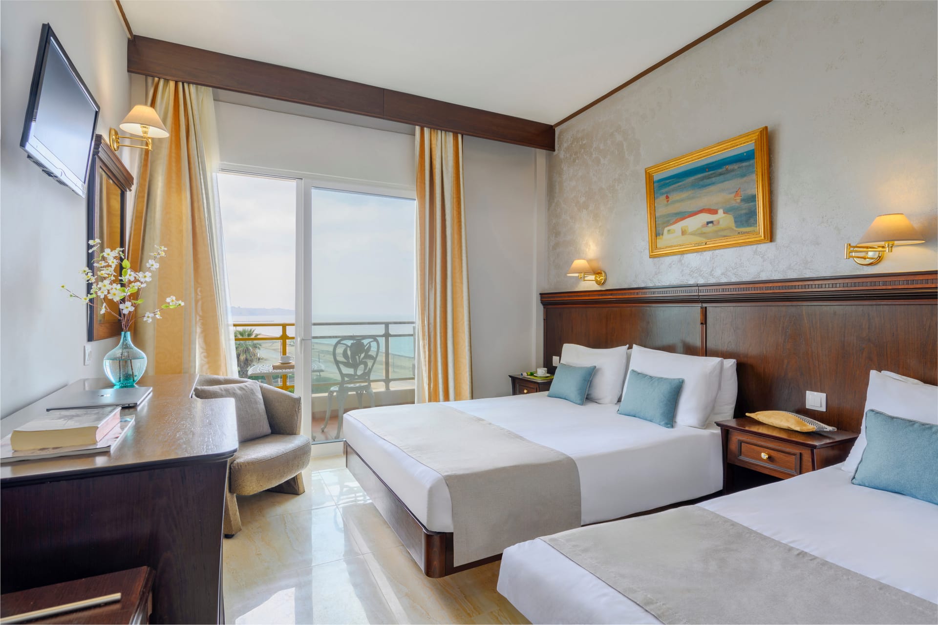 Standard Double with extra bed Side Sea View